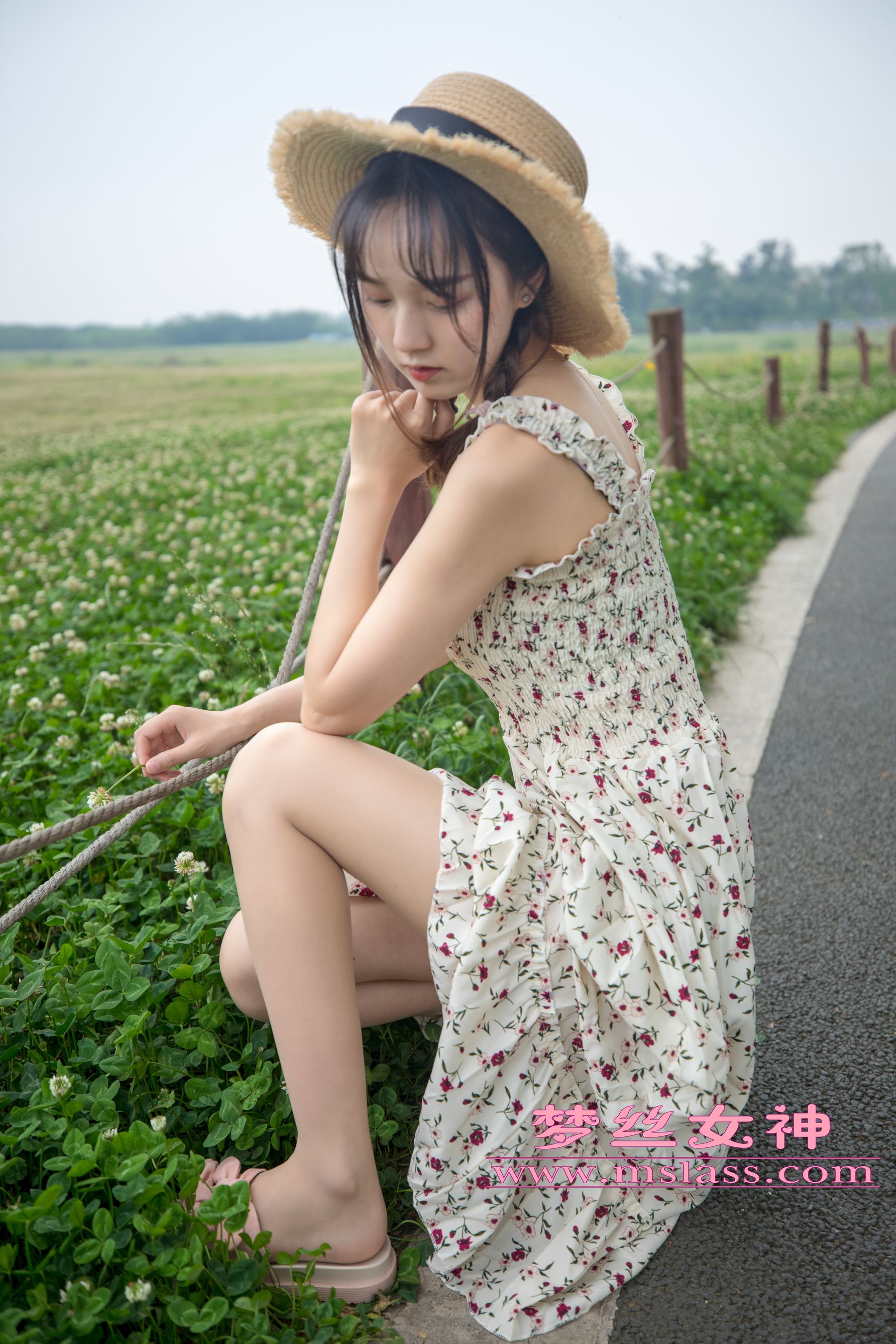 [梦丝女神MSLASS]  玥玥 田园的萌妹
