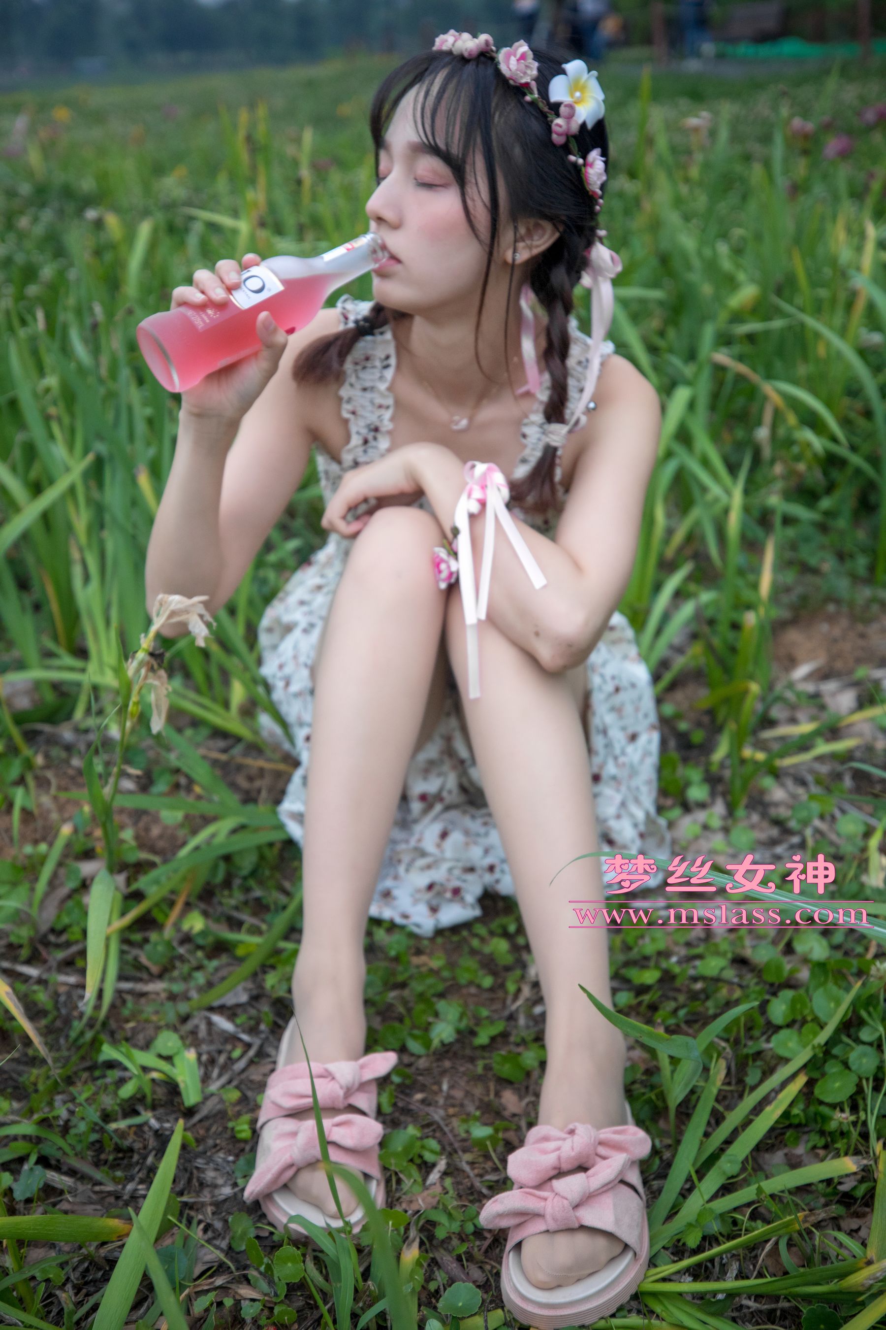 [梦丝女神MSLASS]  玥玥 田园的萌妹