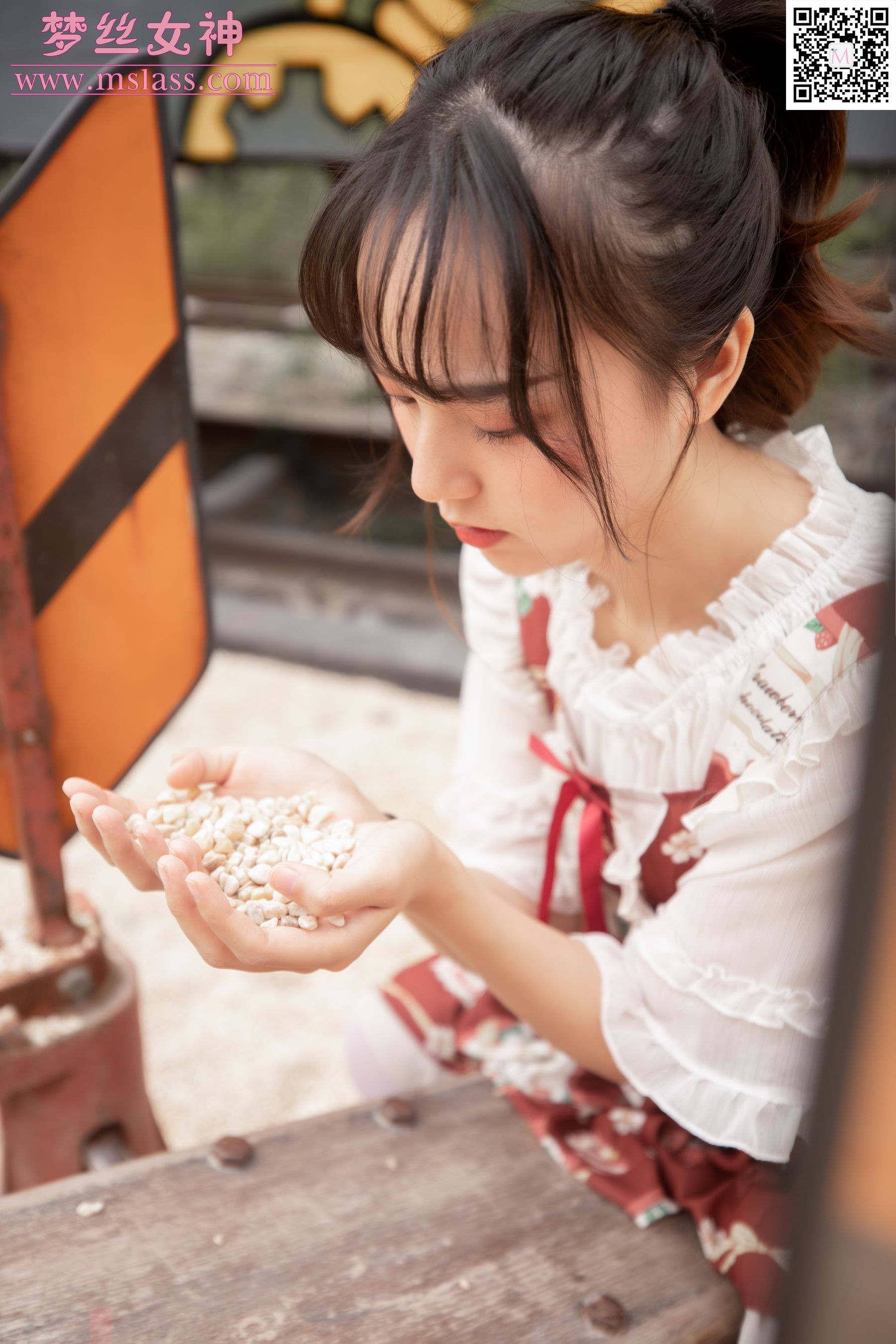 [梦丝女神MSLASS]  玥玥 白丝洛丽塔