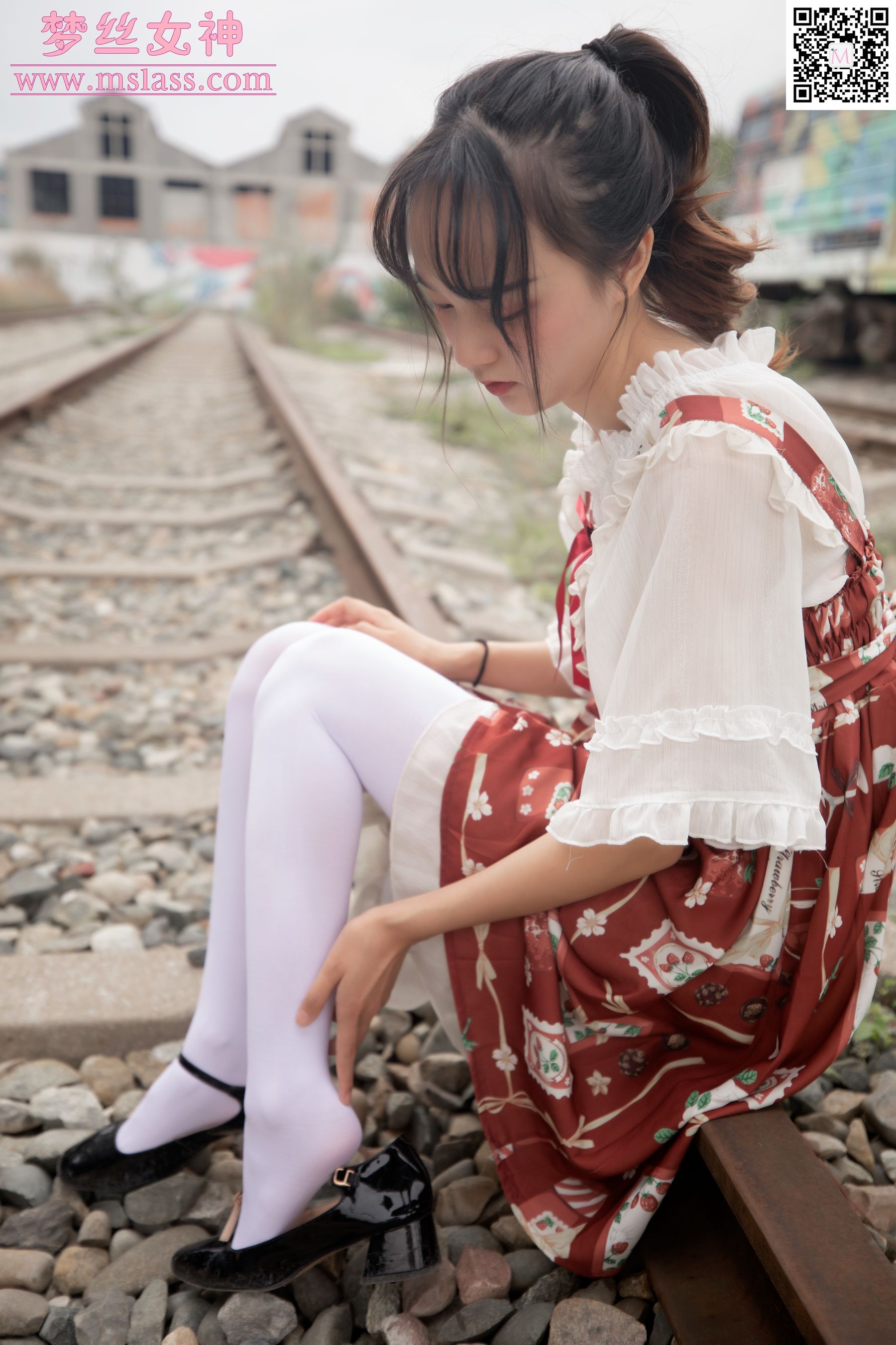 [梦丝女神MSLASS]  玥玥 白丝洛丽塔
