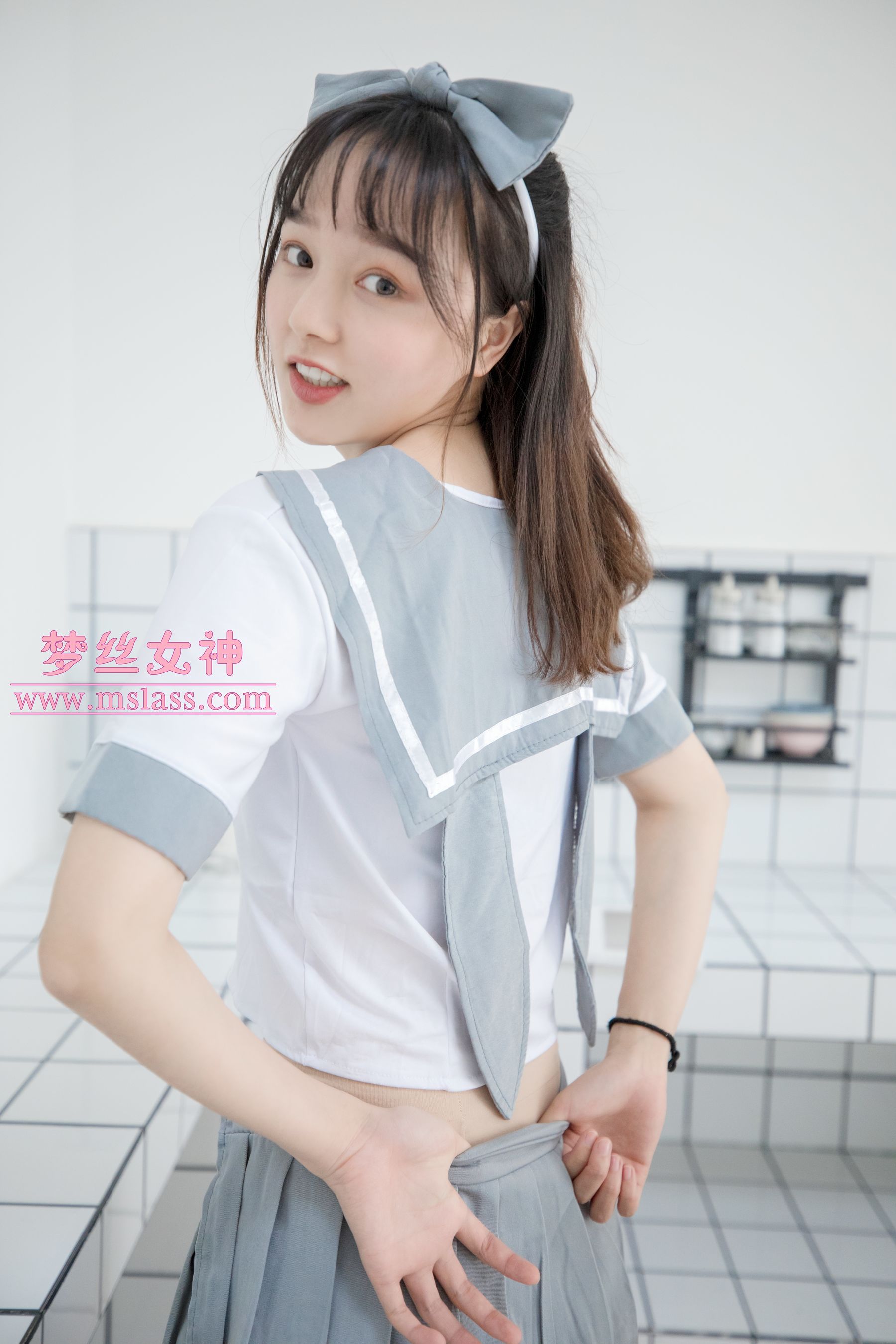 [梦丝女神MSLASS]  玥玥 白色丝袜空间
