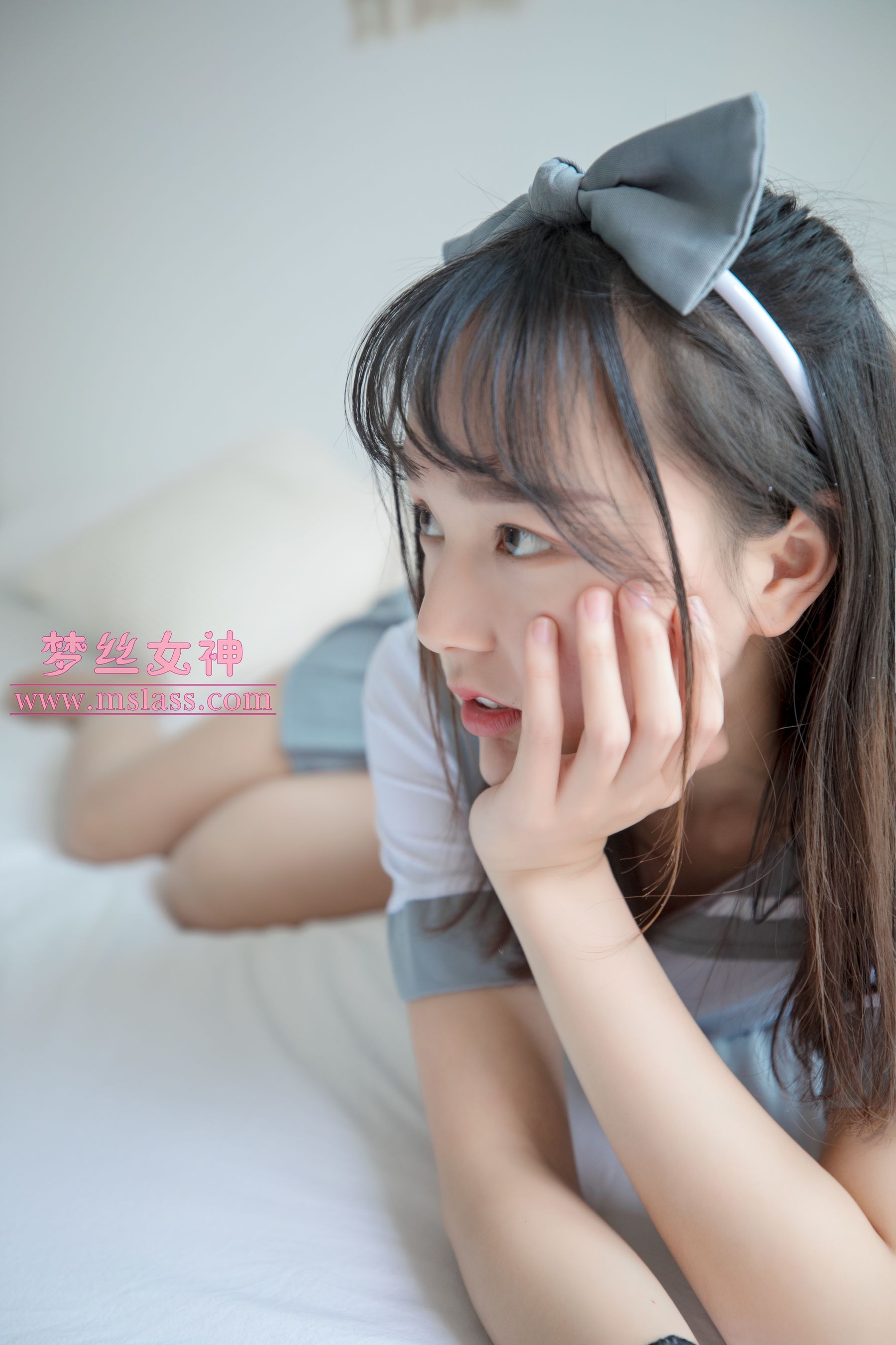 [梦丝女神MSLASS]  玥玥 白色丝袜空间