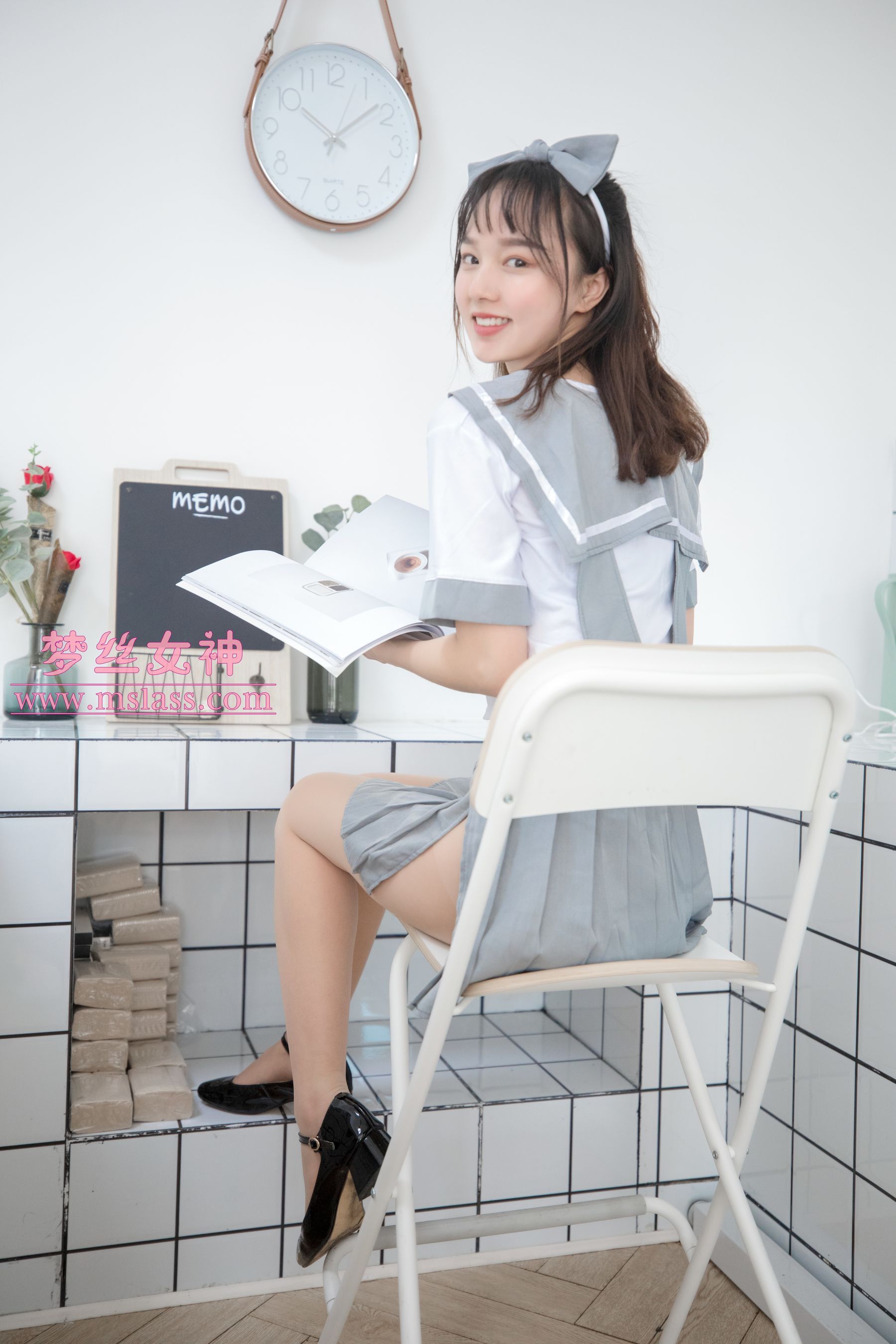 [梦丝女神MSLASS]  玥玥 白色丝袜空间