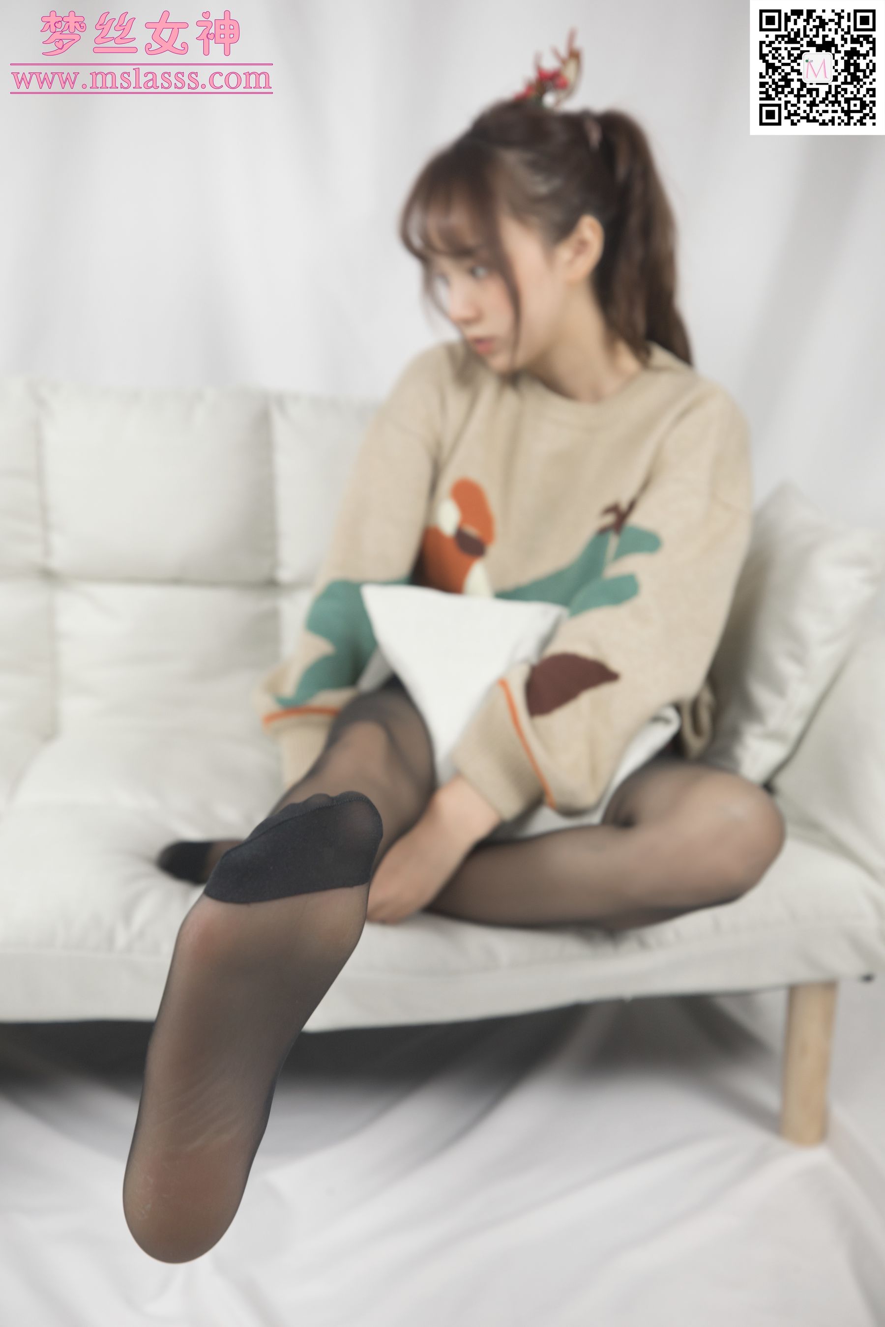 [梦丝女神MSLASS]  玥玥 黑丝迷人