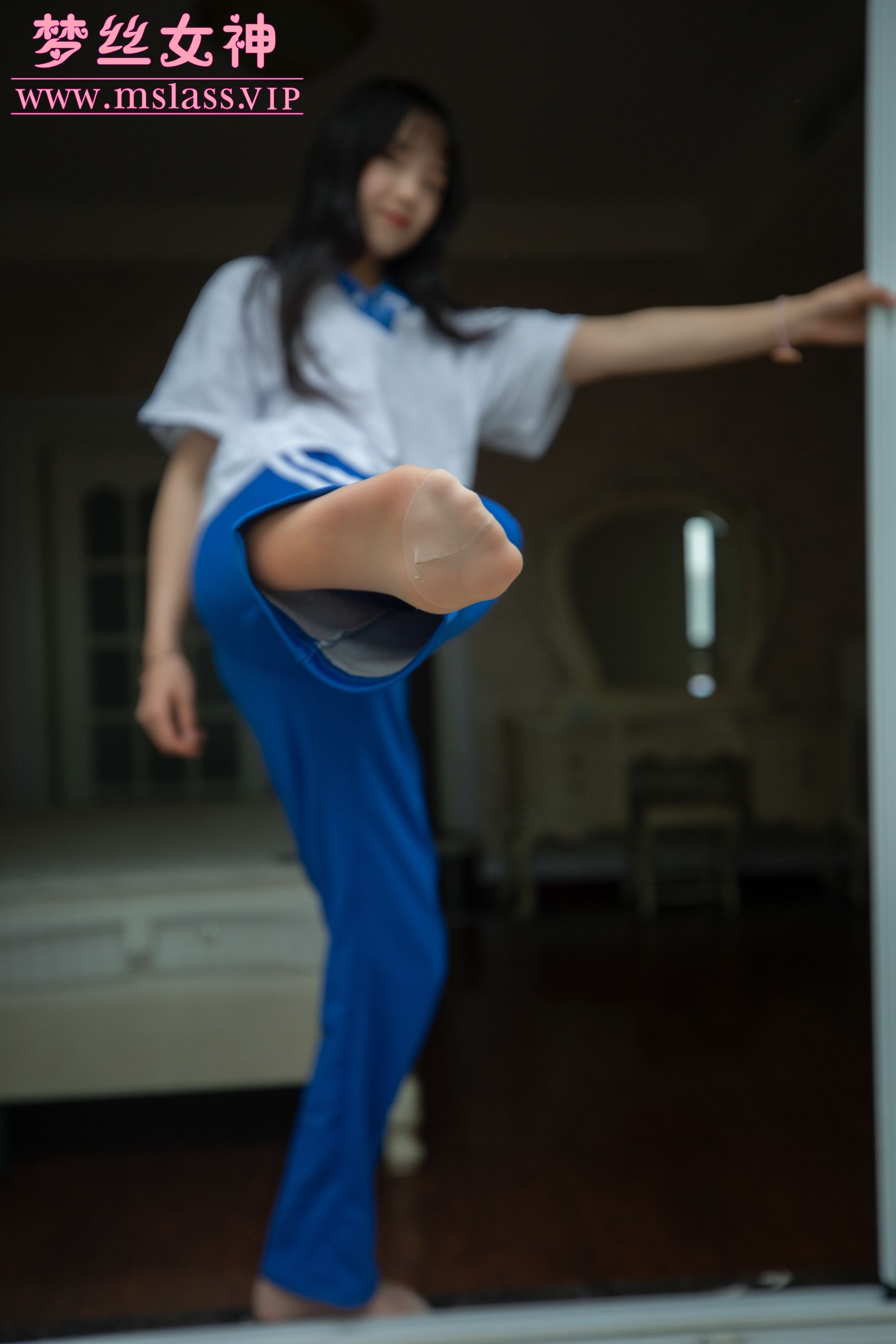 [梦丝女神MSLASS]  班花灵唯 超纯系白净