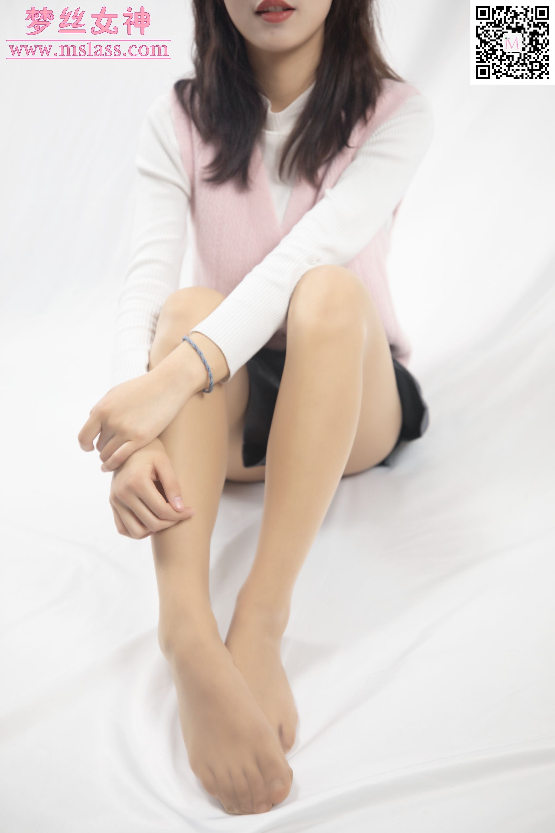 [梦丝女神MSLASS]  璇璇 9分颜值 小黄鸭帽