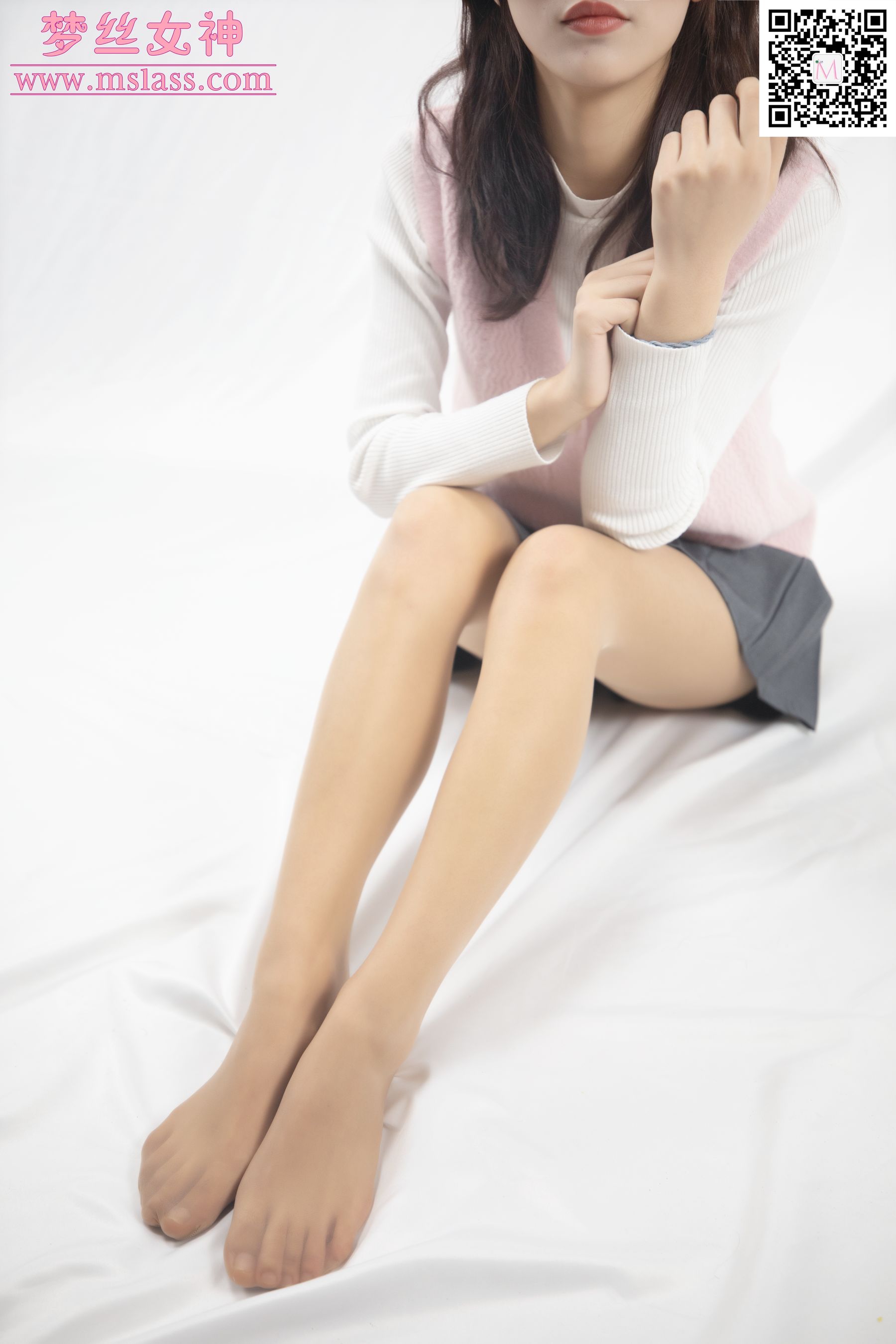 [梦丝女神MSLASS]  璇璇 9分颜值 小黄鸭帽