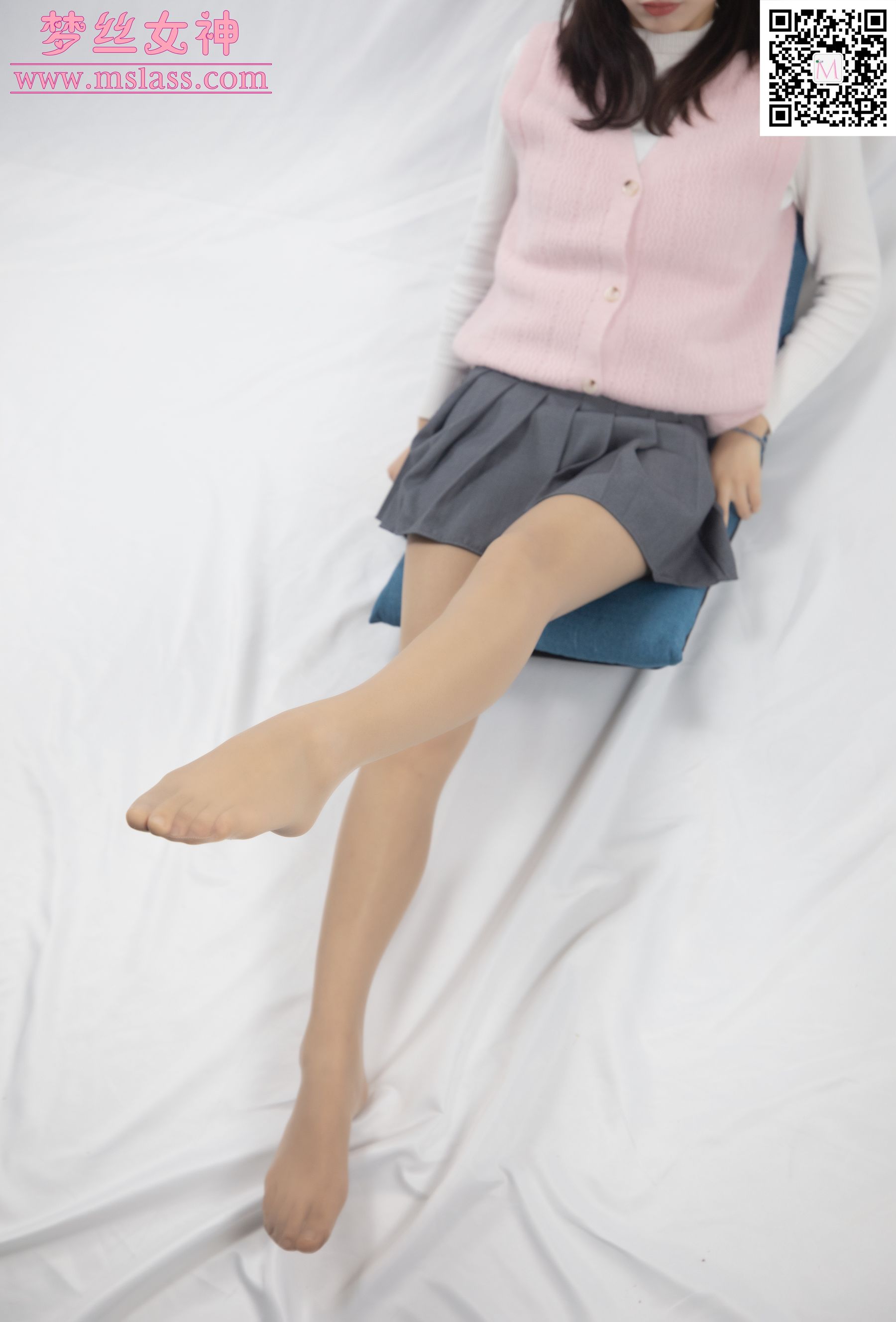 [梦丝女神MSLASS]  璇璇 9分颜值 小黄鸭帽