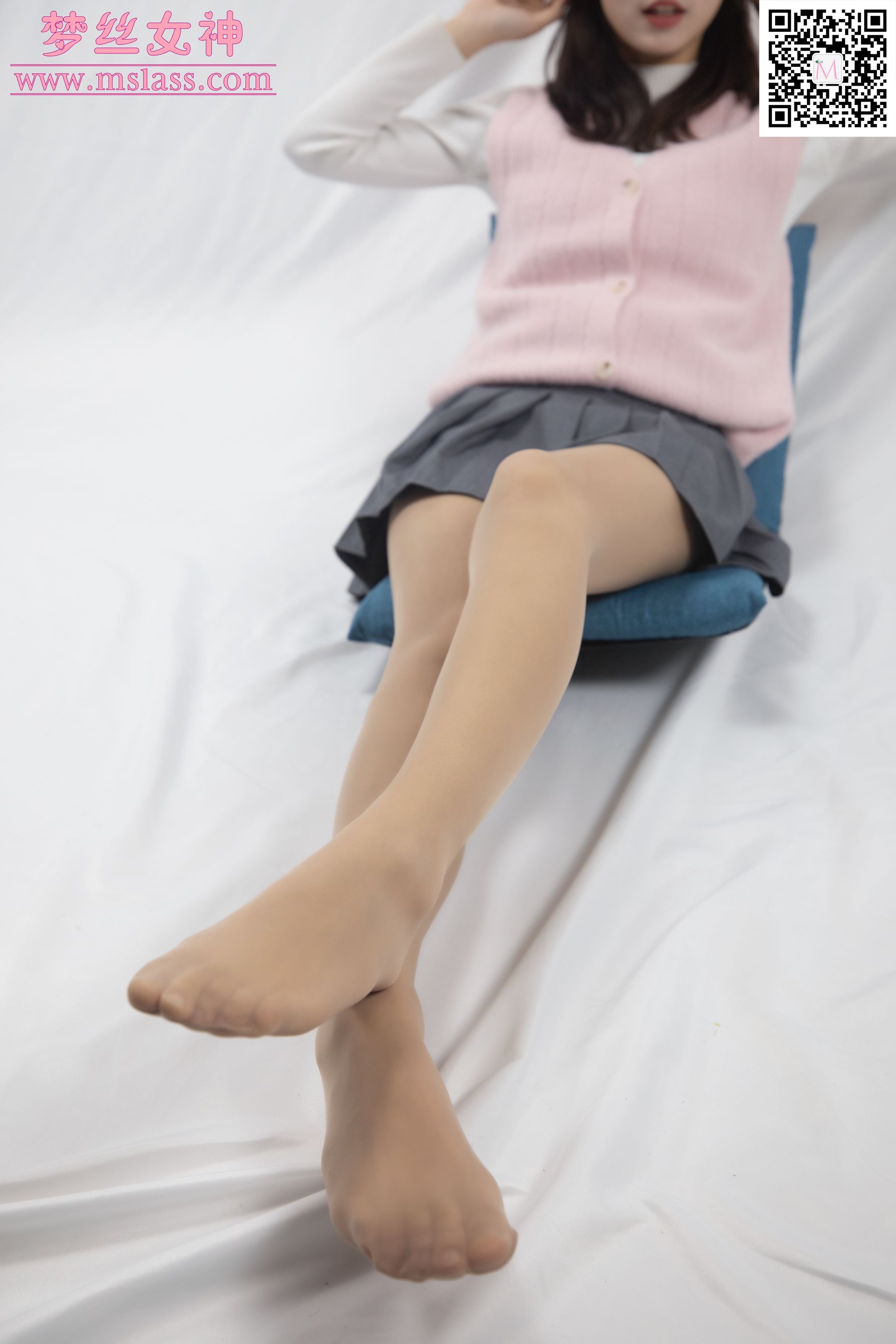 [梦丝女神MSLASS]  璇璇 9分颜值 小黄鸭帽
