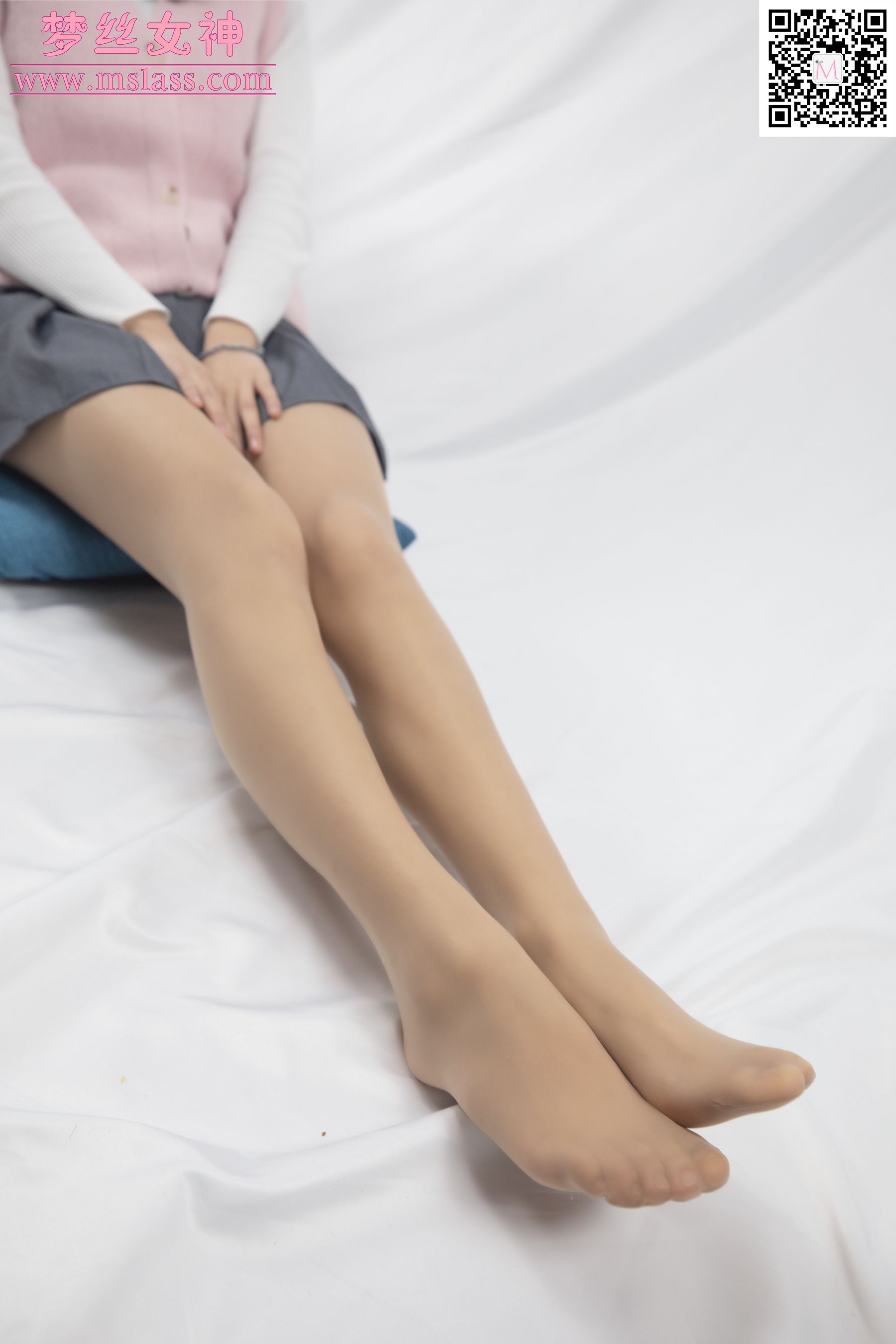 [梦丝女神MSLASS]  璇璇 9分颜值 小黄鸭帽