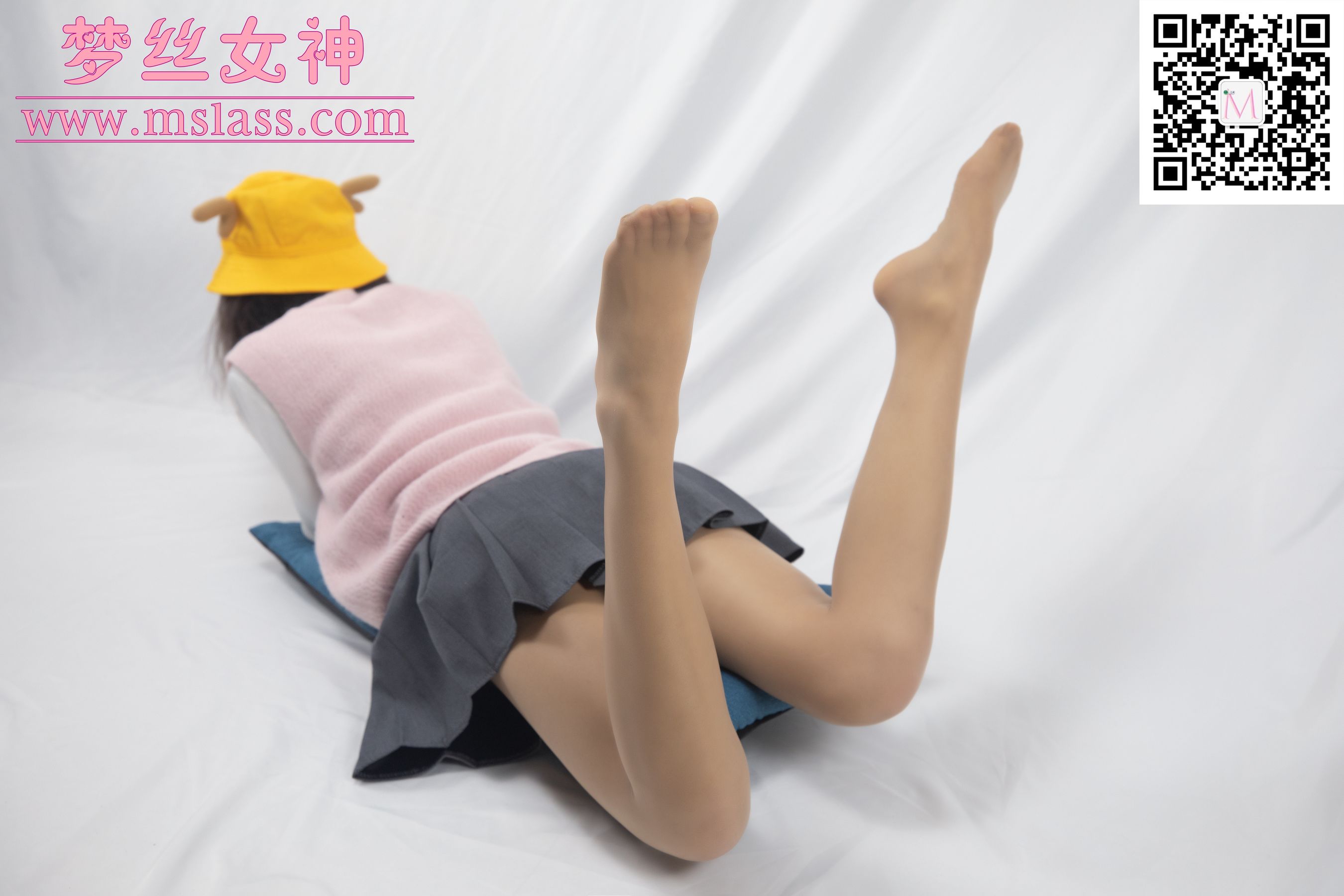 [梦丝女神MSLASS]  璇璇 9分颜值 小黄鸭帽