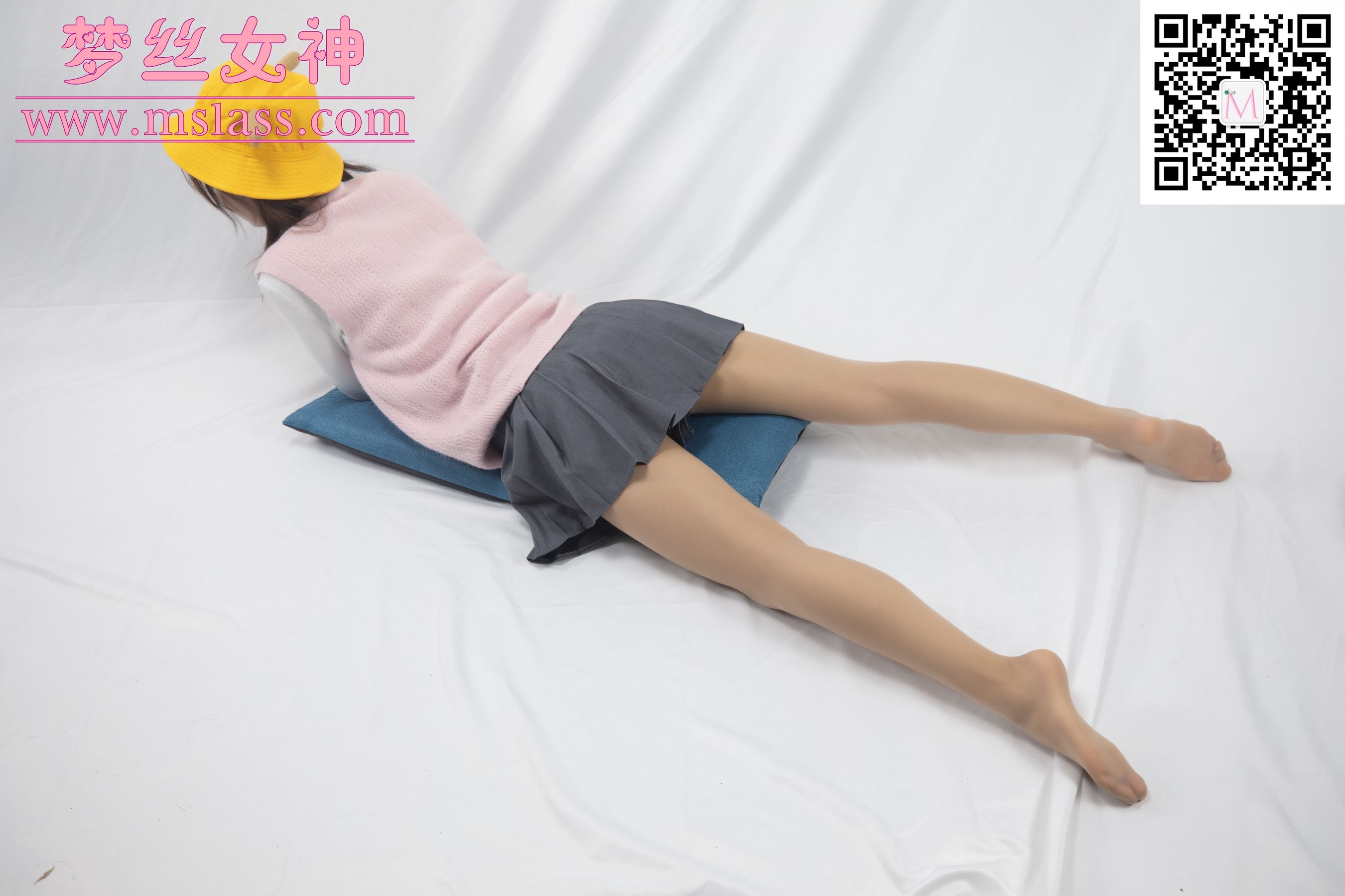 [梦丝女神MSLASS]  璇璇 9分颜值 小黄鸭帽