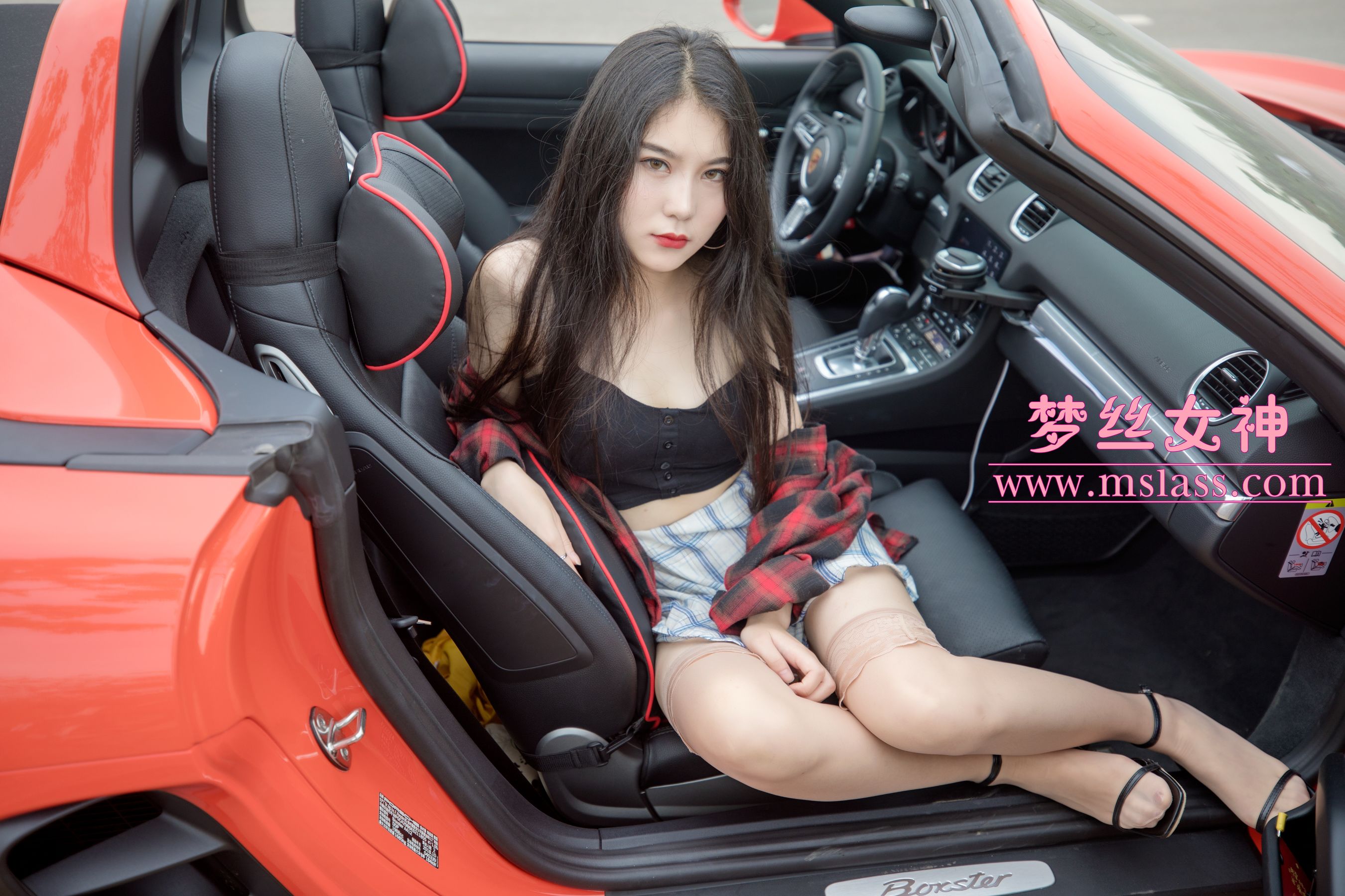 [梦丝女神MSLASS]  苏安希 跑车丝袜女神
