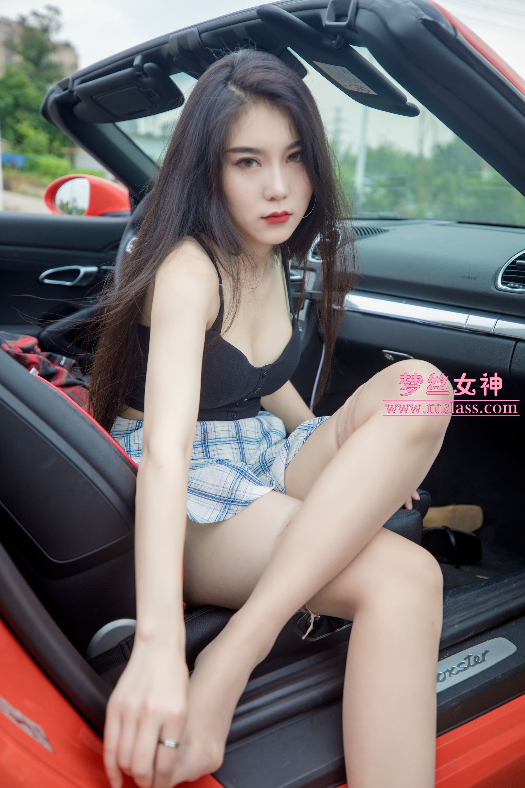 [梦丝女神MSLASS]  苏安希 跑车丝袜女神