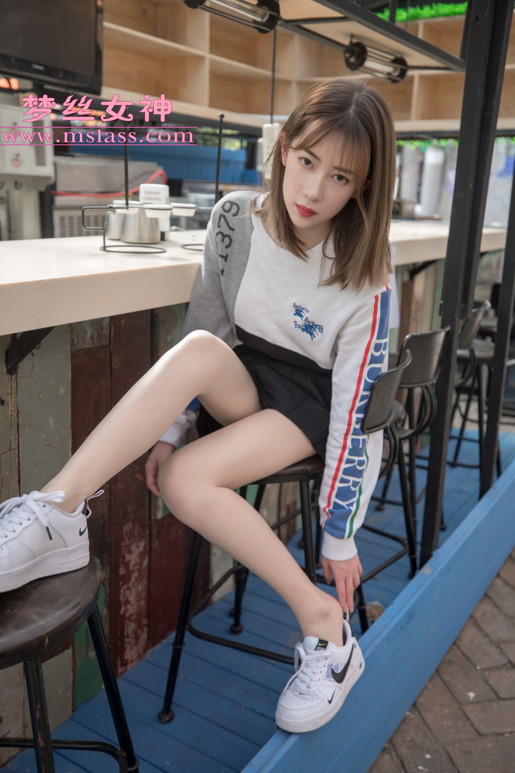 [梦丝女神MSLASS]  苏沐 笔直细腿