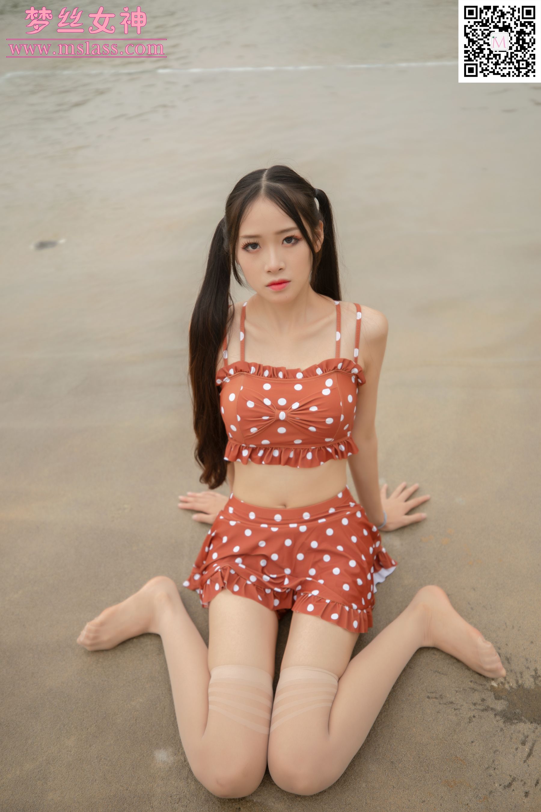 [梦丝女神MSLASS]  诗琪 泳池派对