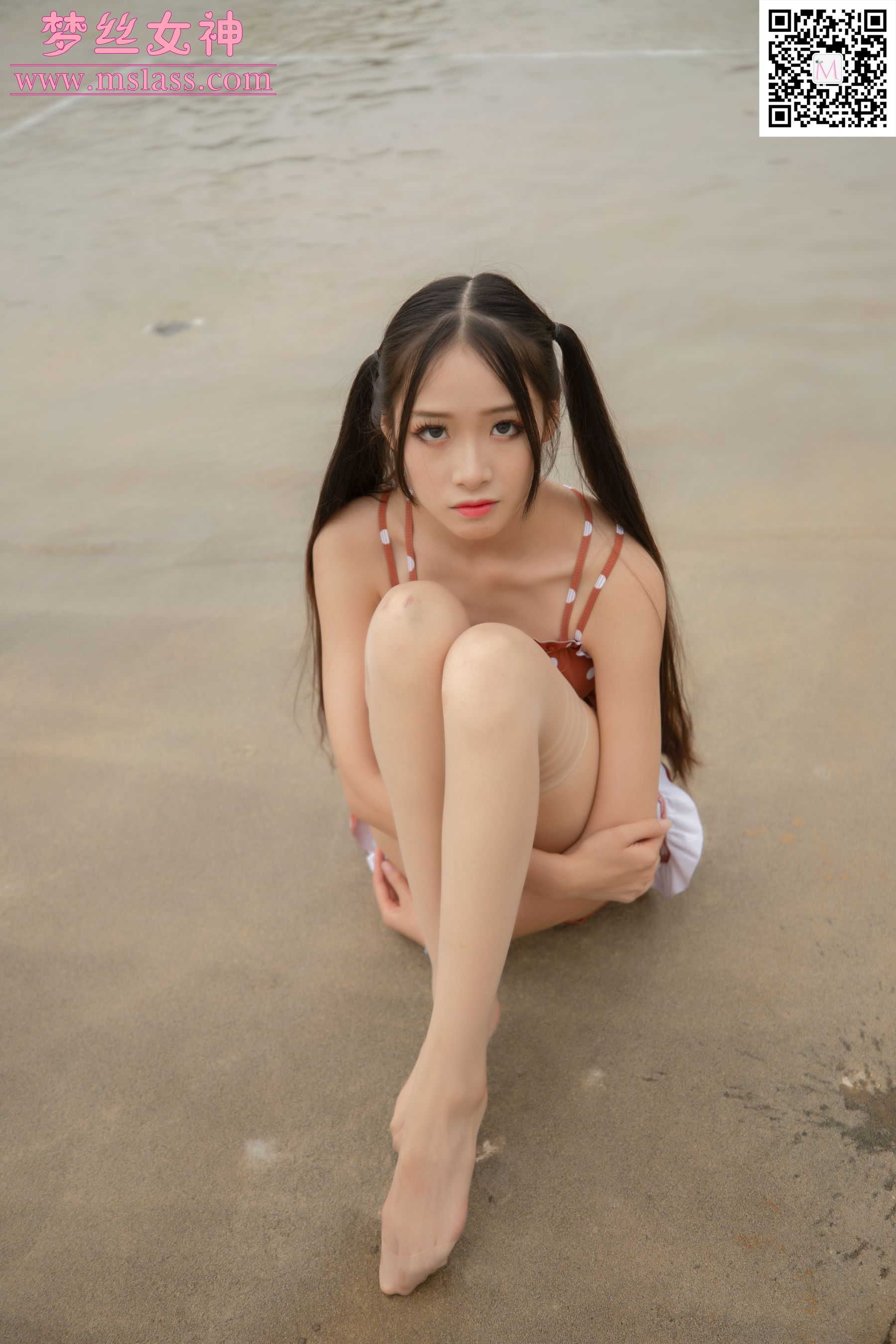 [梦丝女神MSLASS]  诗琪 泳池派对