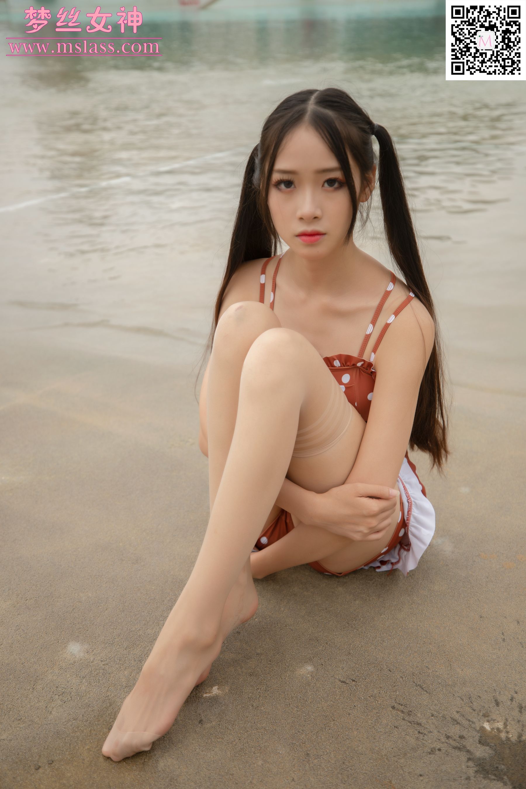 [梦丝女神MSLASS]  诗琪 泳池派对