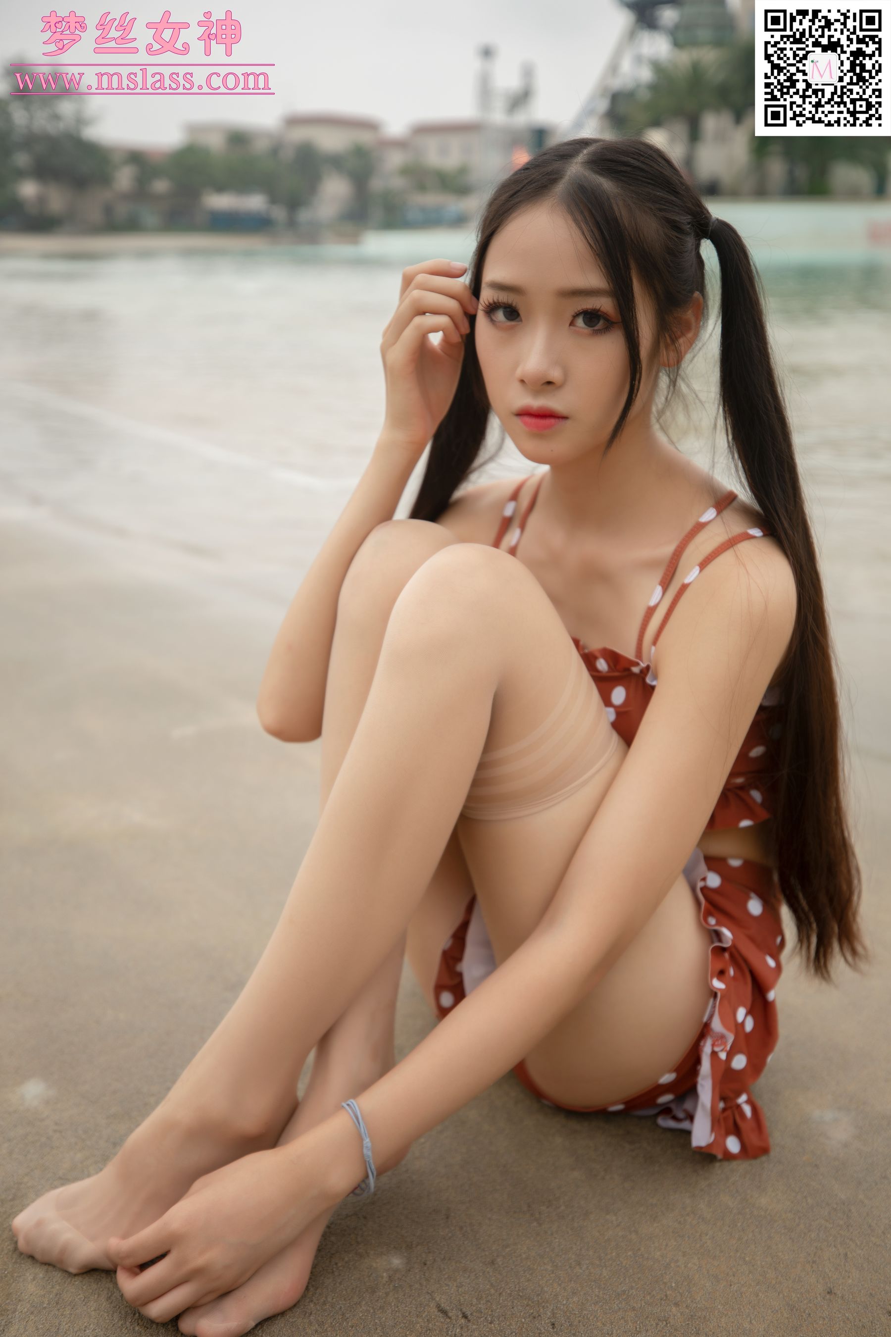 [梦丝女神MSLASS]  诗琪 泳池派对