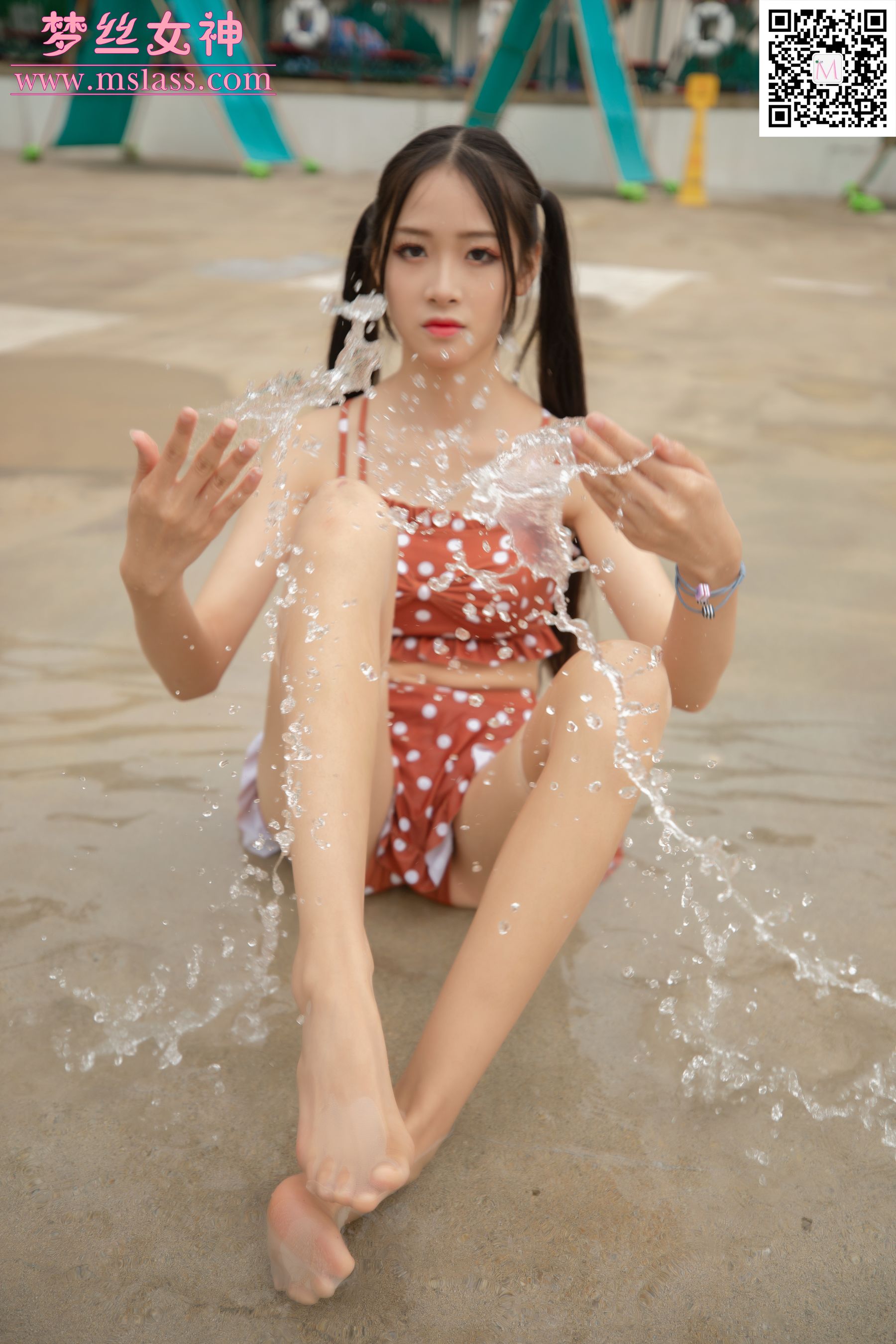 [梦丝女神MSLASS]  诗琪 泳池派对