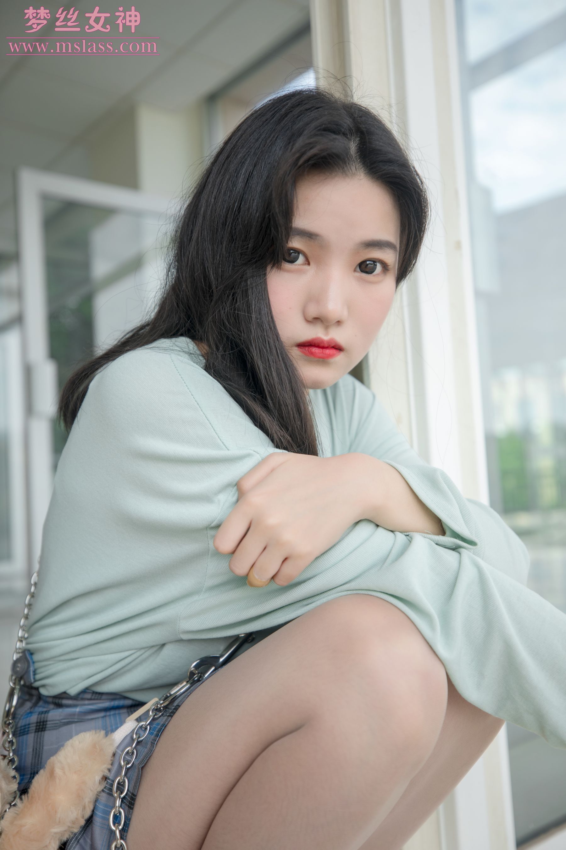 [梦丝女神MSLASS]  酥酥 恬静的小白鞋丝袜