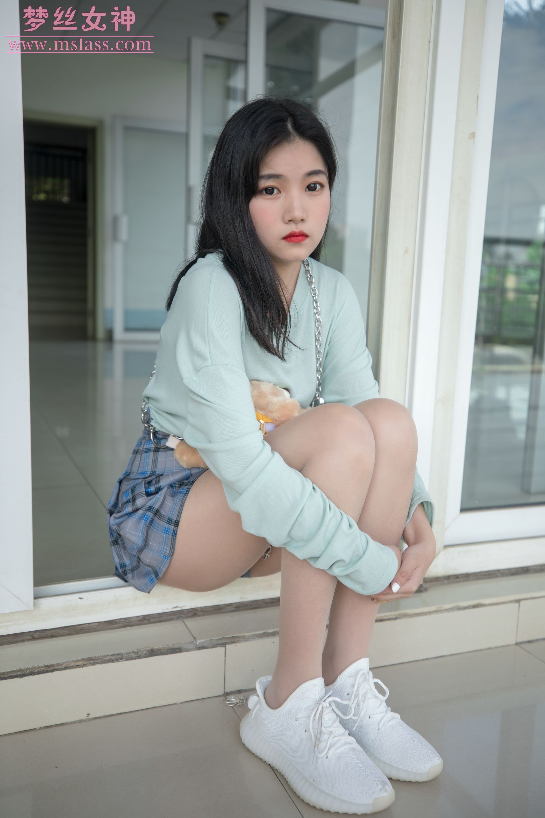 [梦丝女神MSLASS]  酥酥 恬静的小白鞋丝袜