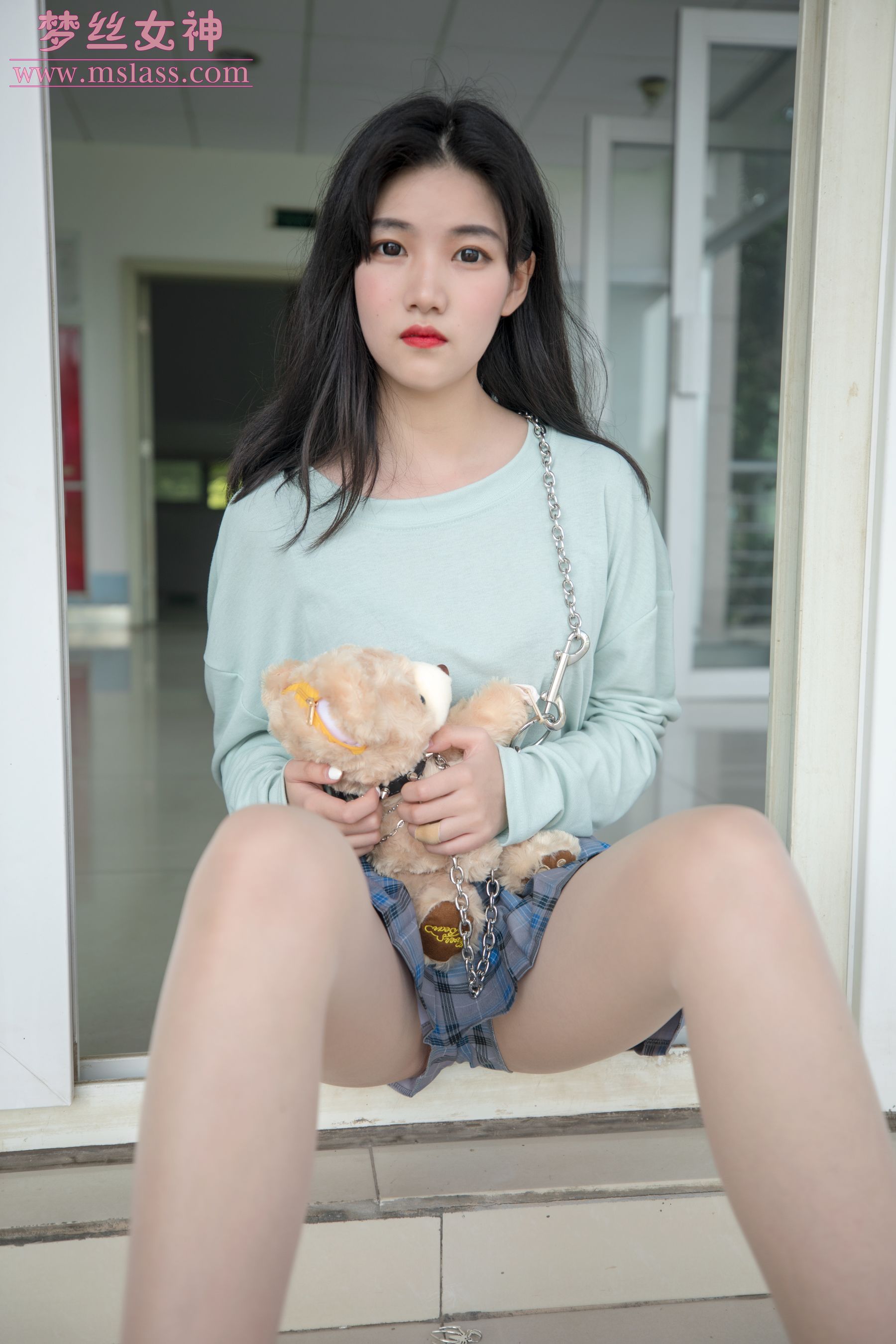 [梦丝女神MSLASS]  酥酥 恬静的小白鞋丝袜