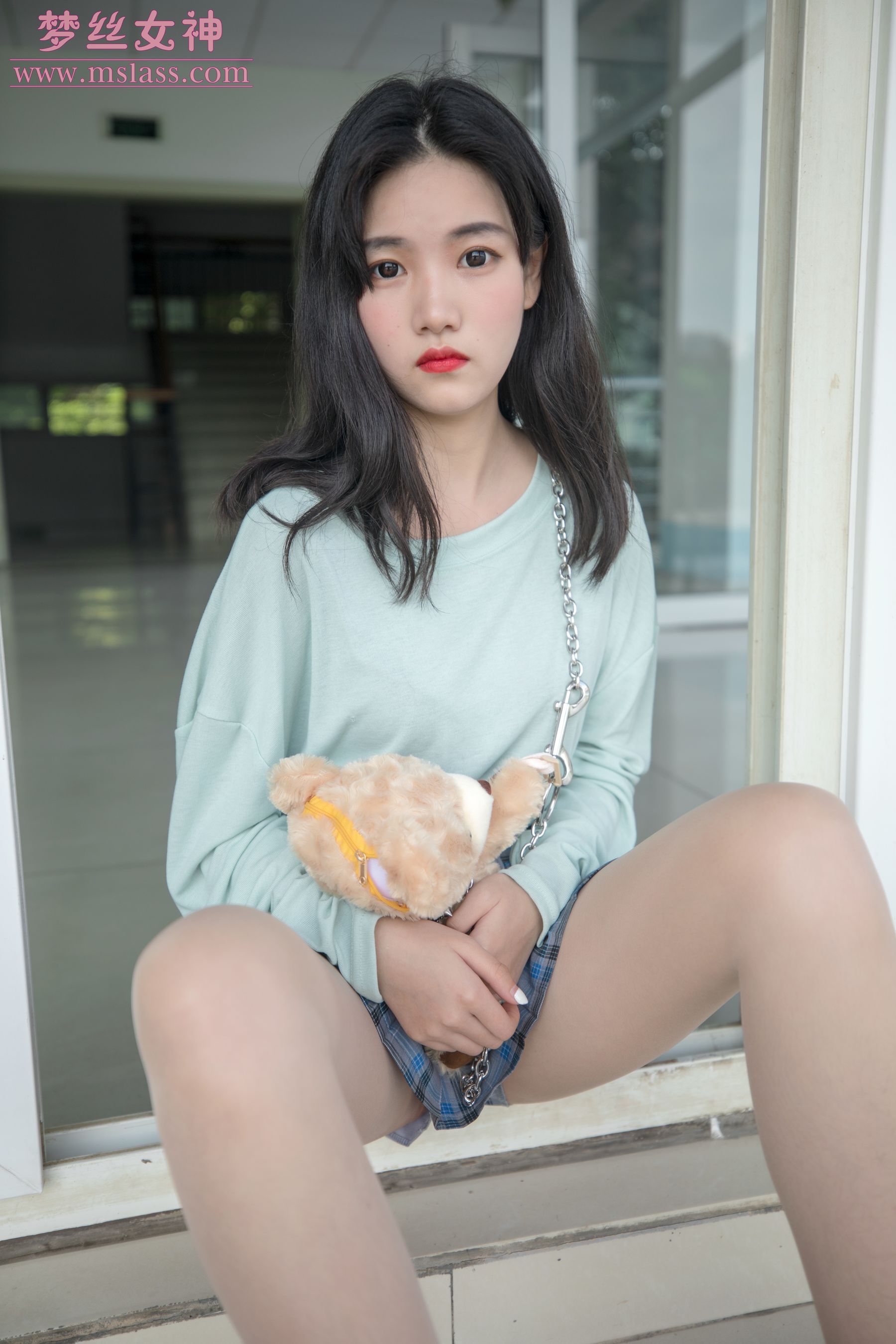[梦丝女神MSLASS]  酥酥 恬静的小白鞋丝袜