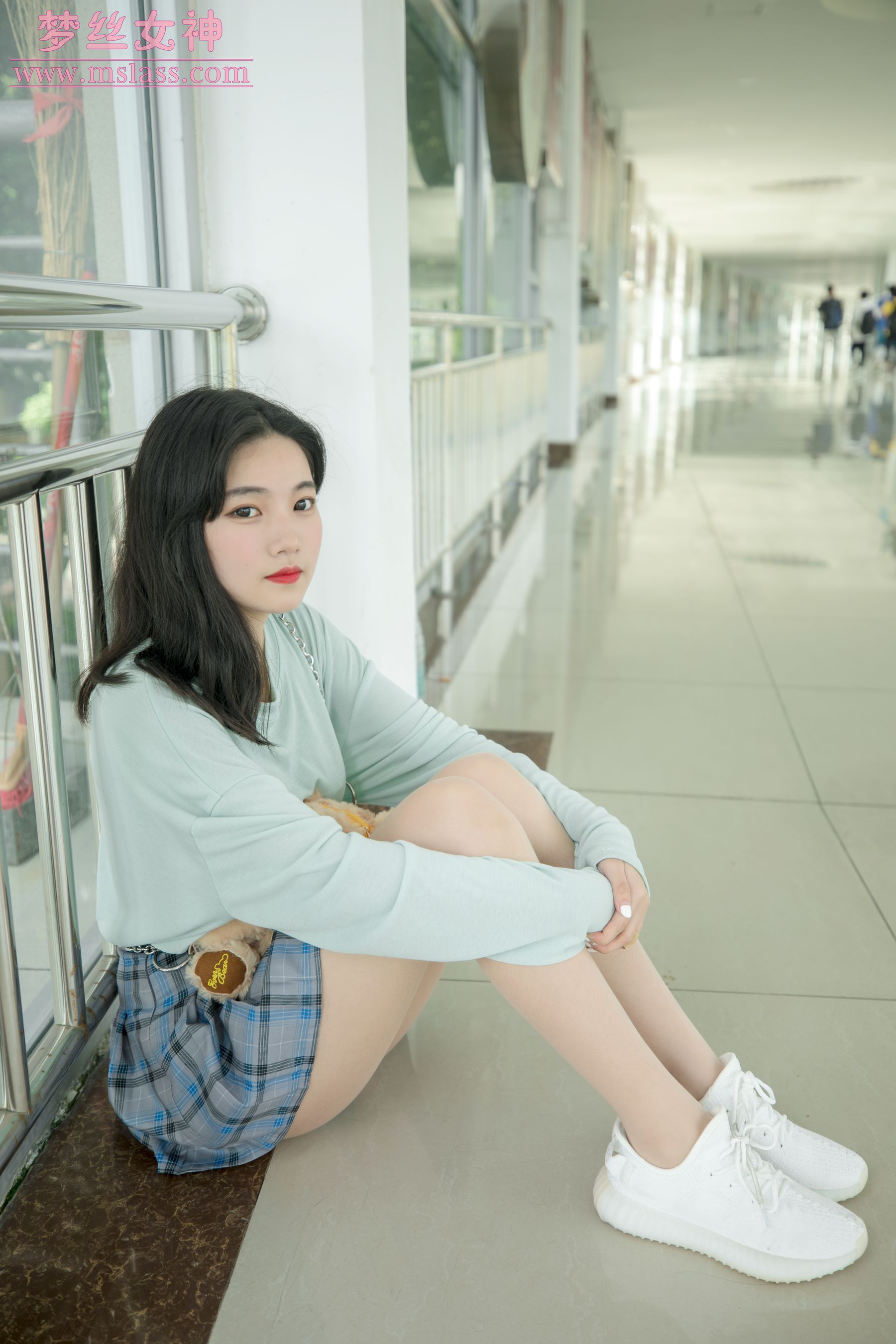 [梦丝女神MSLASS]  酥酥 恬静的小白鞋丝袜
