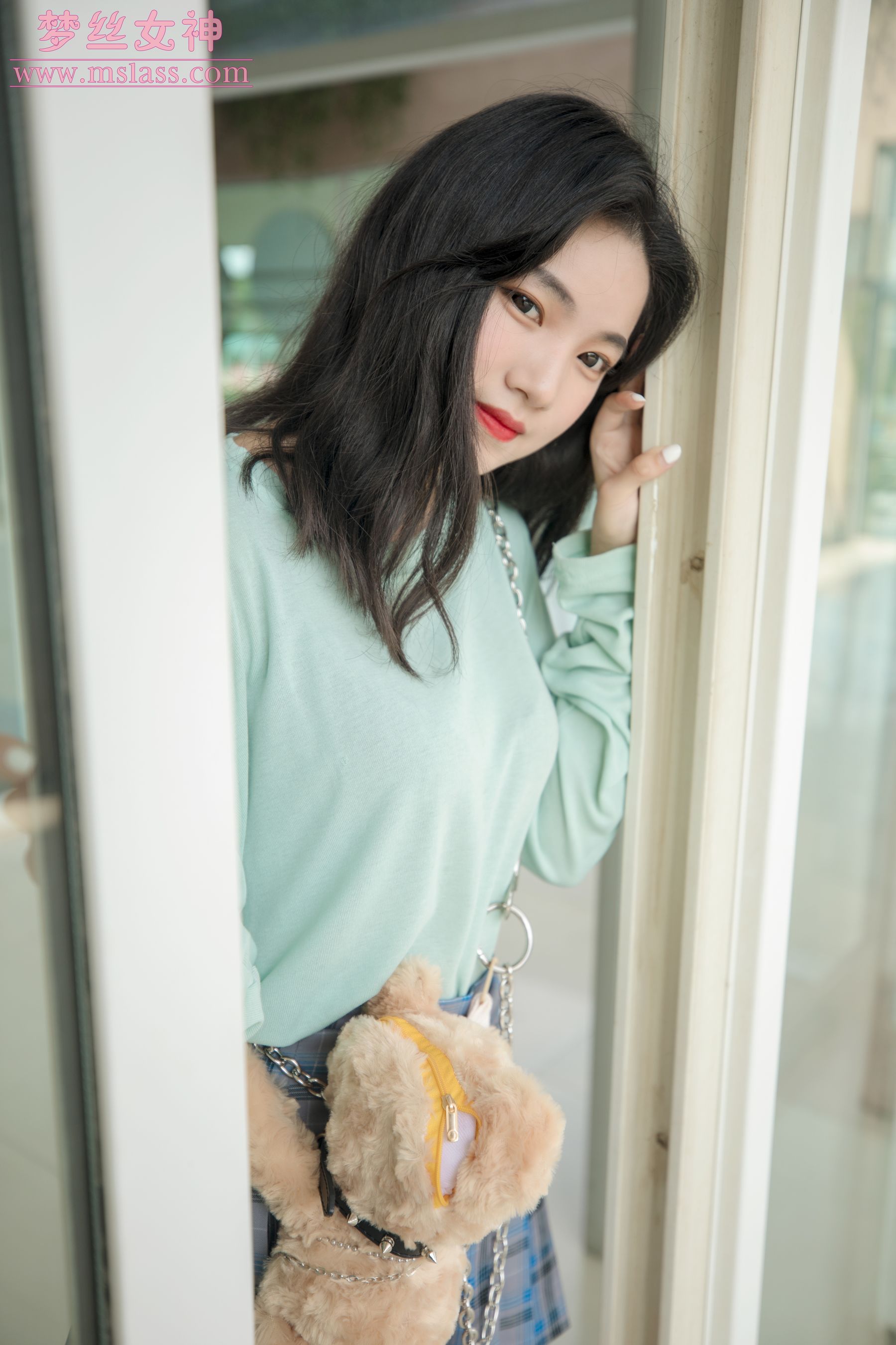 [梦丝女神MSLASS]  酥酥 恬静的小白鞋丝袜
