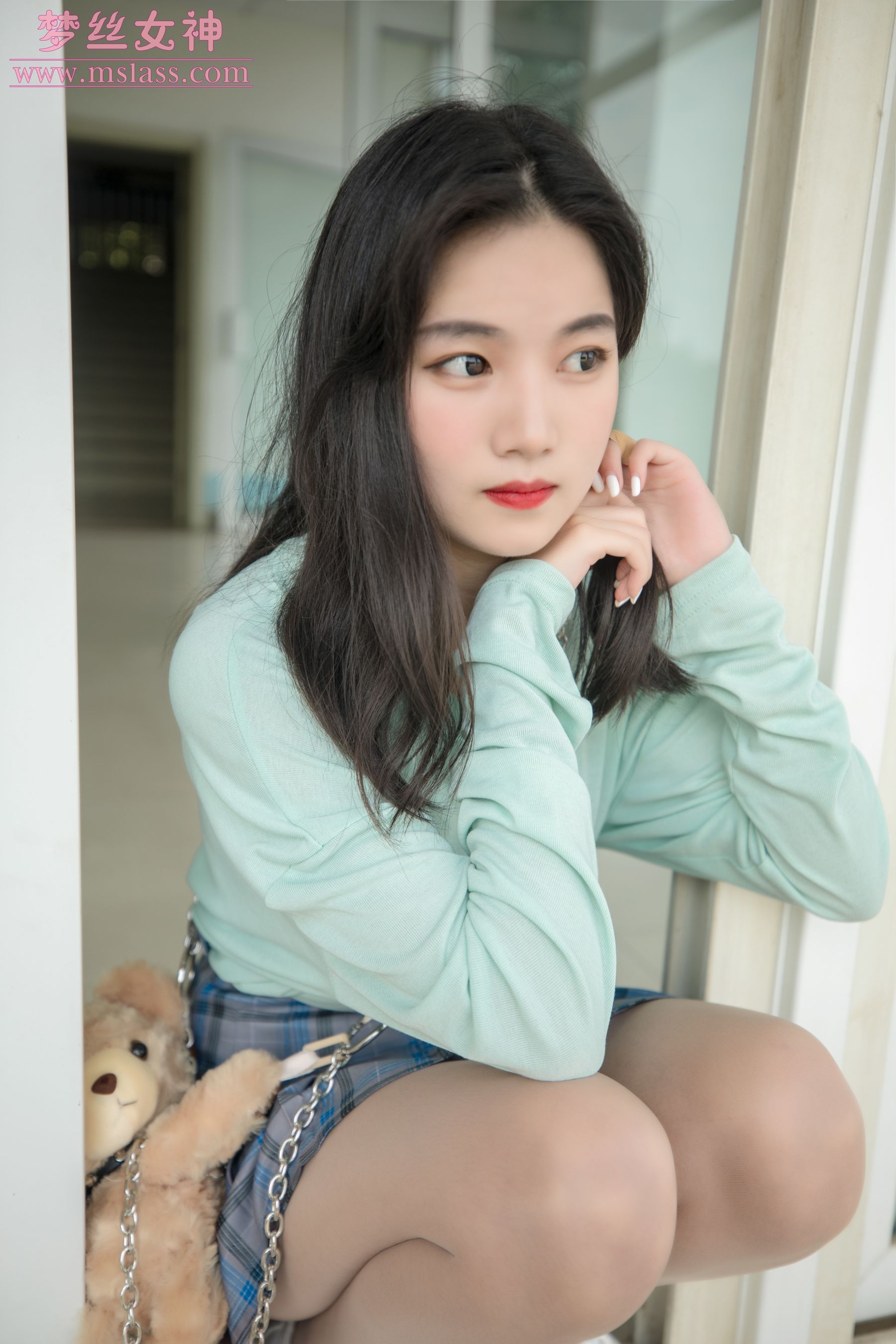 [梦丝女神MSLASS]  酥酥 恬静的小白鞋丝袜