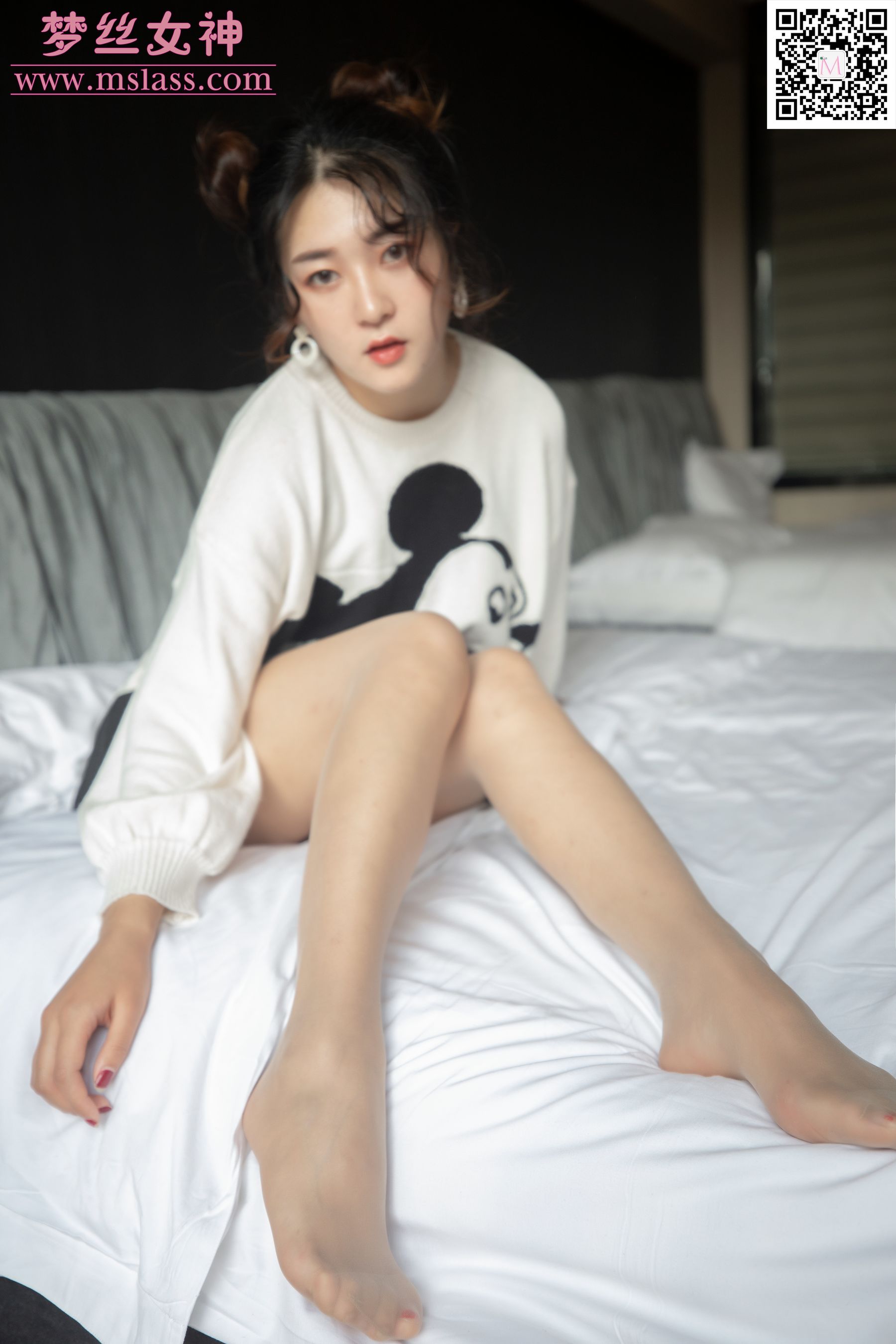 [梦丝女神MSLASS]  雨晨 白卫衣下的美