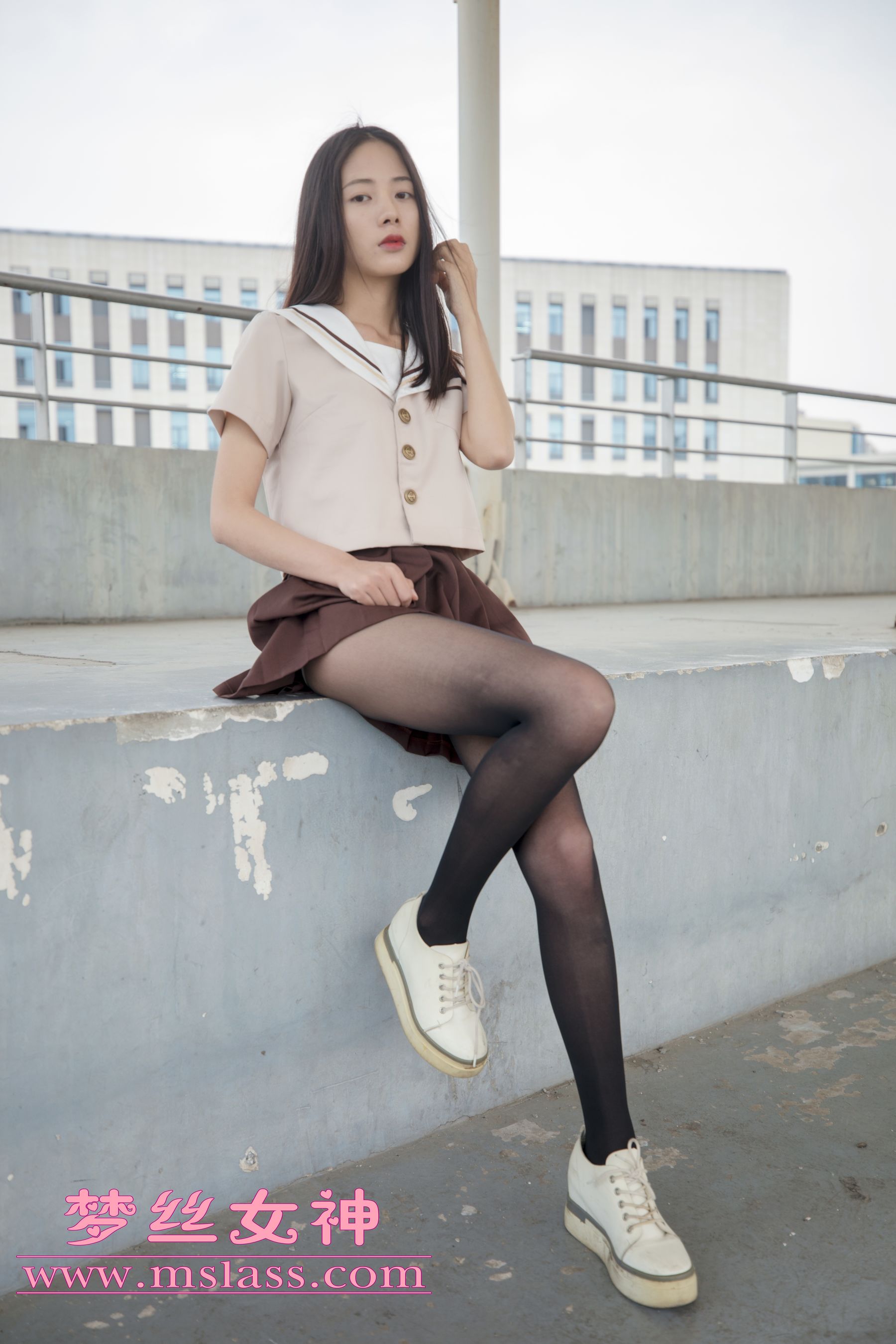 [梦丝女神MSLASS]  雪馨 学院的JK黑丝袜