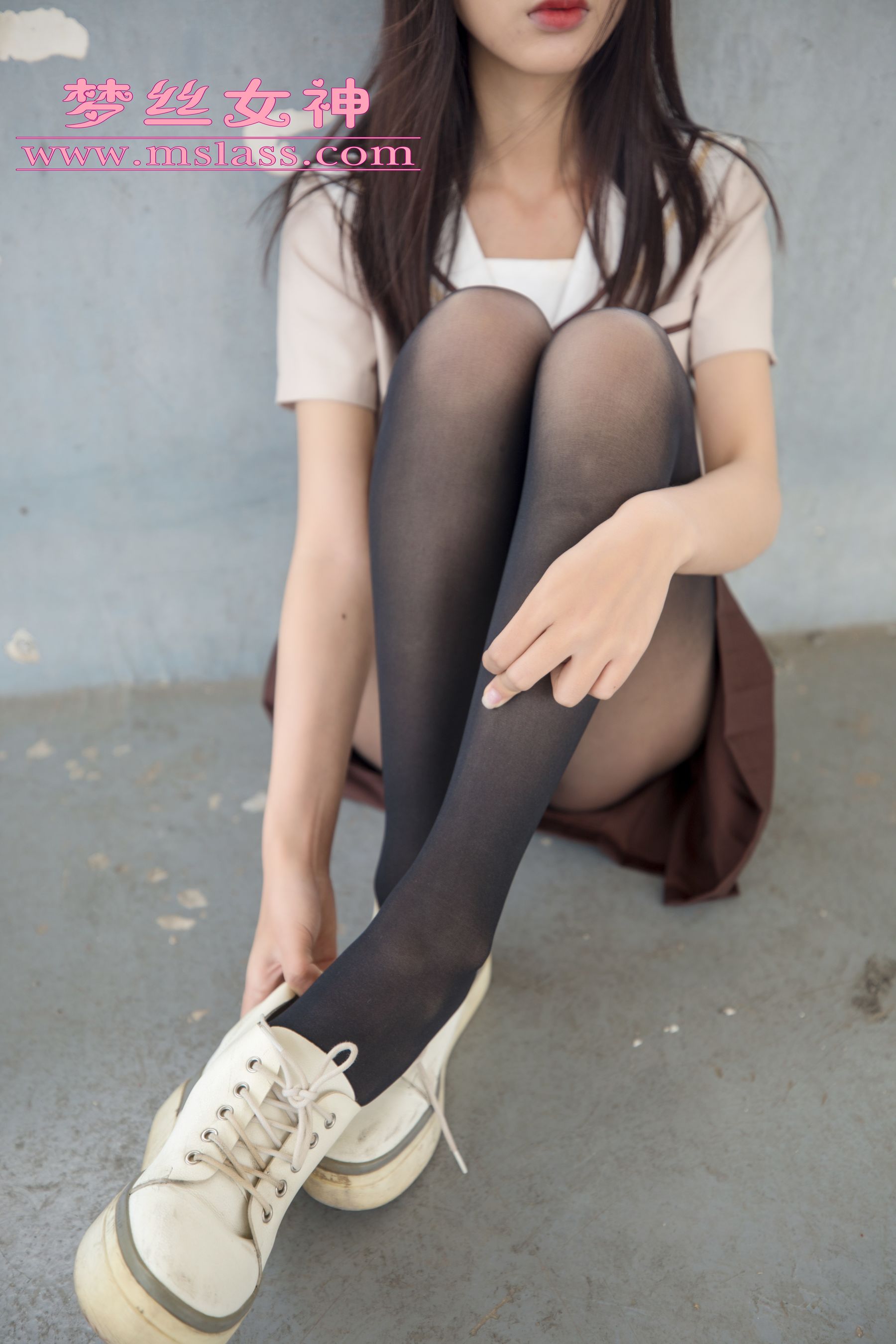 [梦丝女神MSLASS]  雪馨 学院的JK黑丝袜