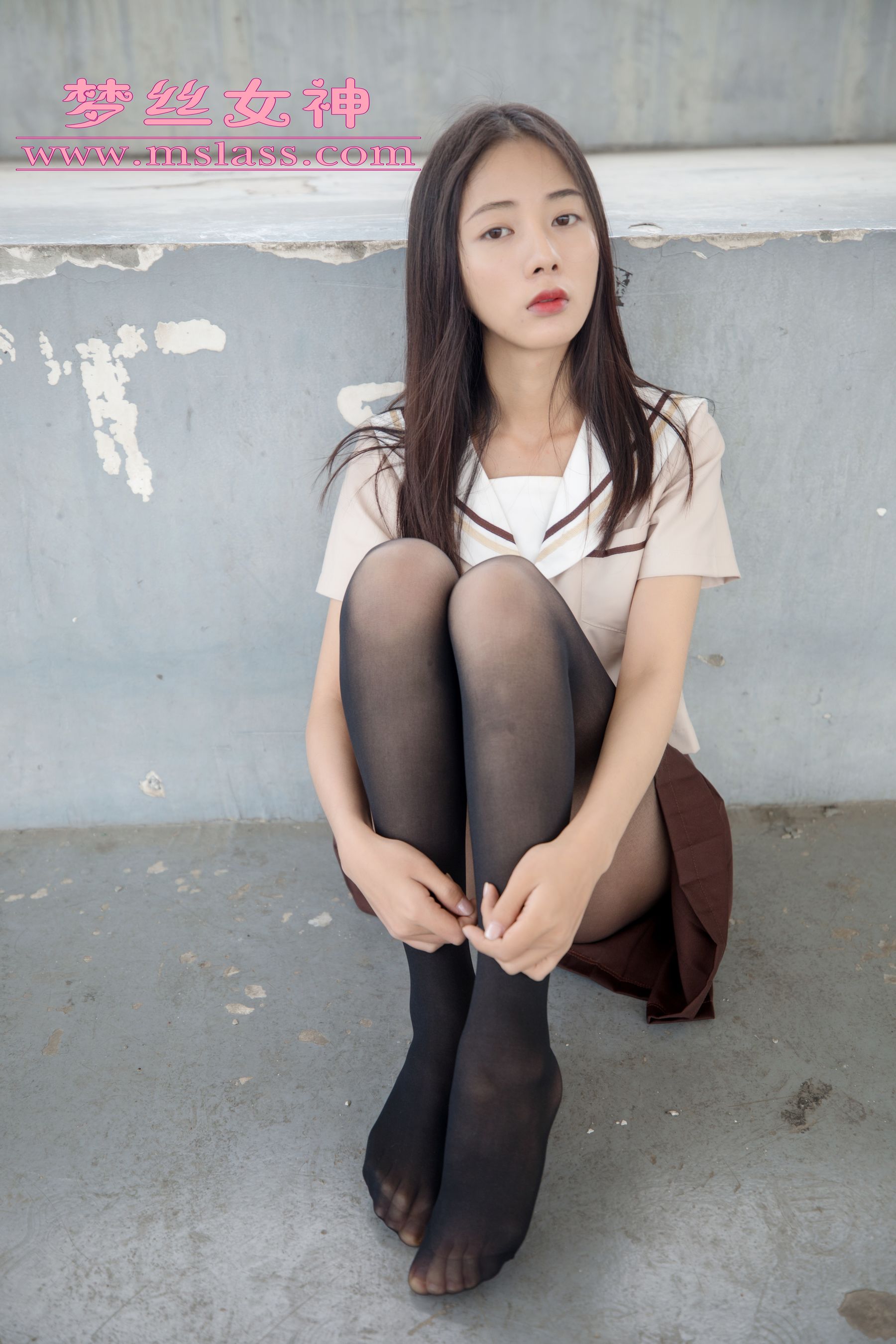 [梦丝女神MSLASS]  雪馨 学院的JK黑丝袜