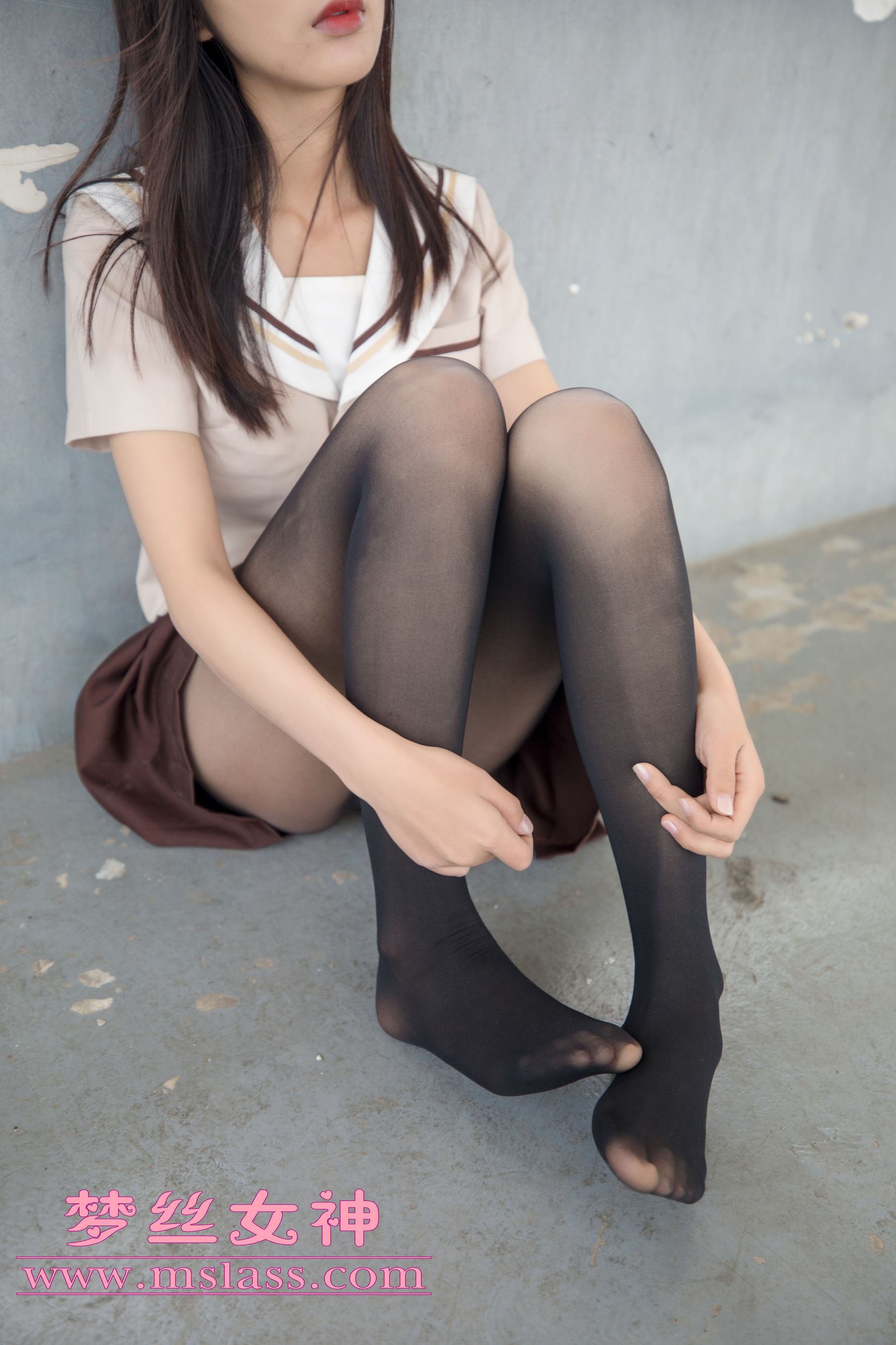[梦丝女神MSLASS]  雪馨 学院的JK黑丝袜