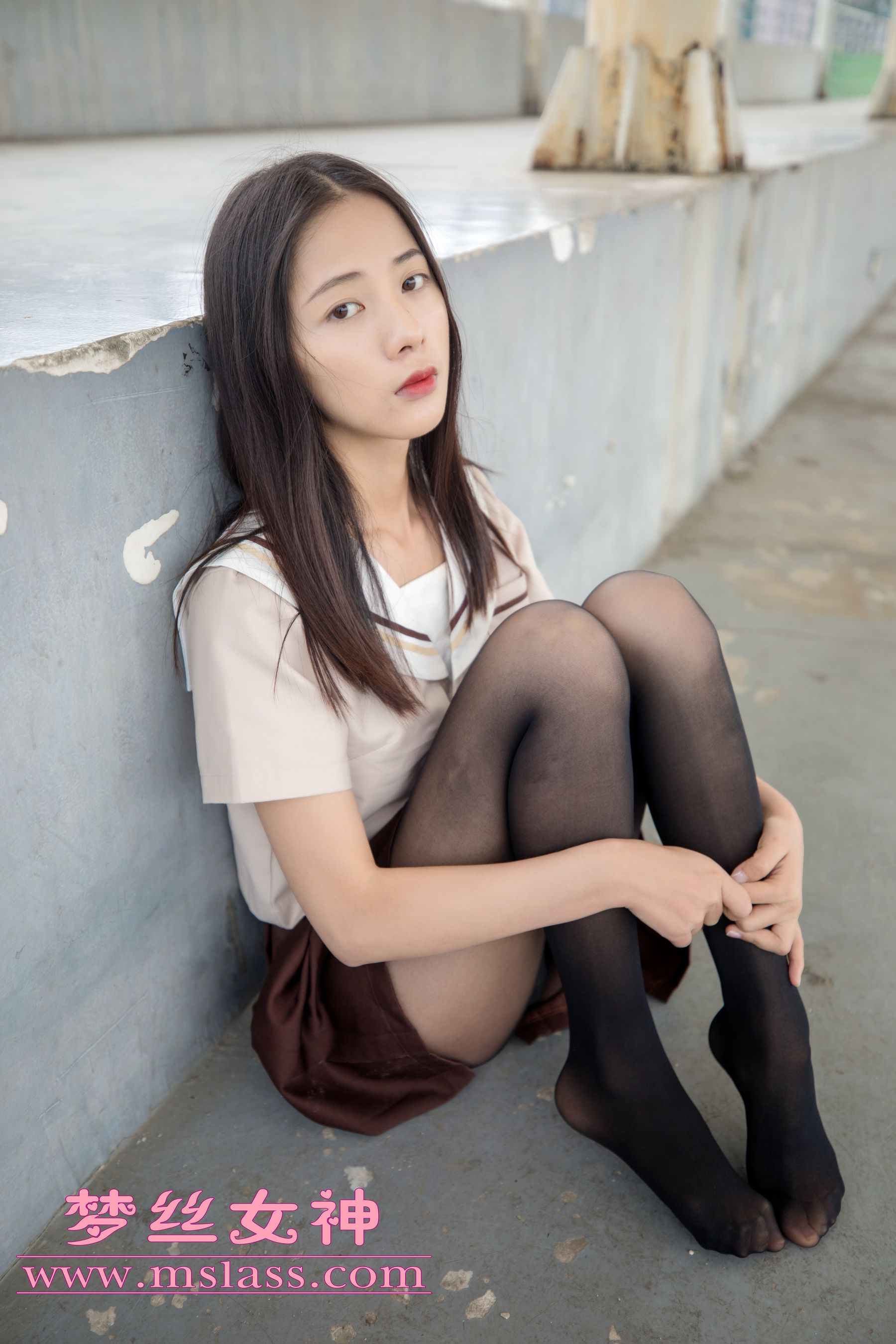 [梦丝女神MSLASS]  雪馨 学院的JK黑丝袜