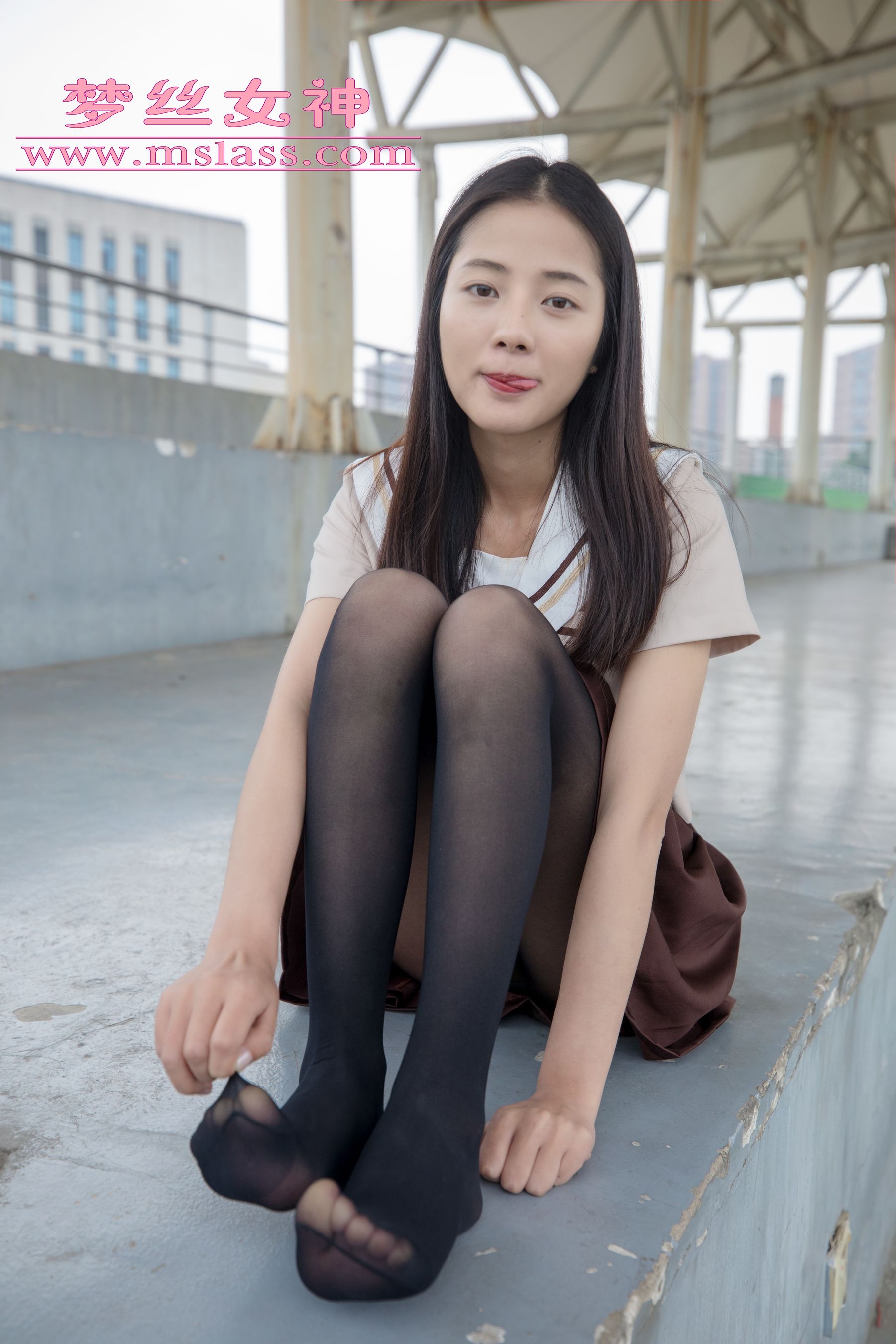 [梦丝女神MSLASS]  雪馨 学院的JK黑丝袜