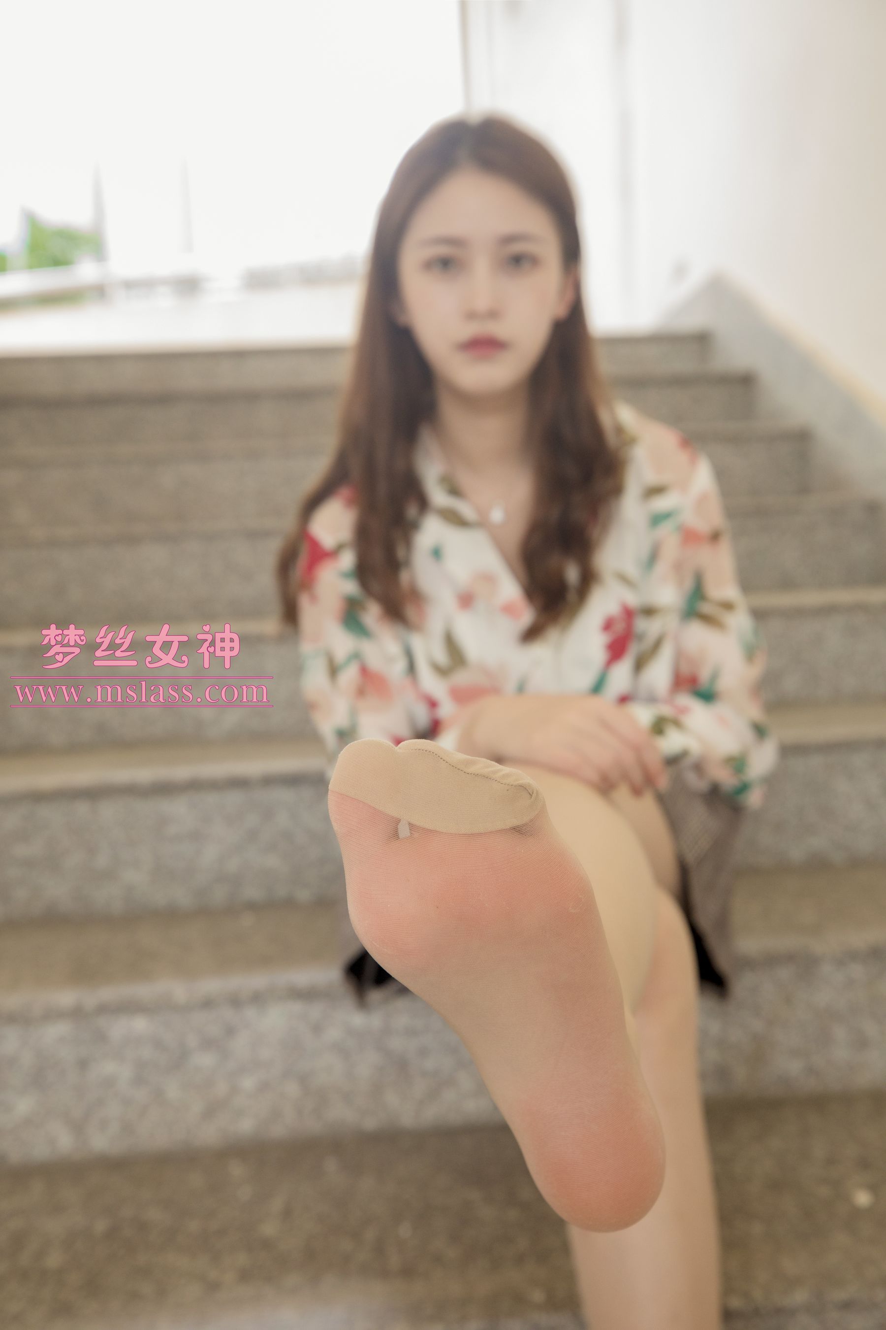 [梦丝女神MSLASS]  魏婷婷 宿楼丝袜玉足女神