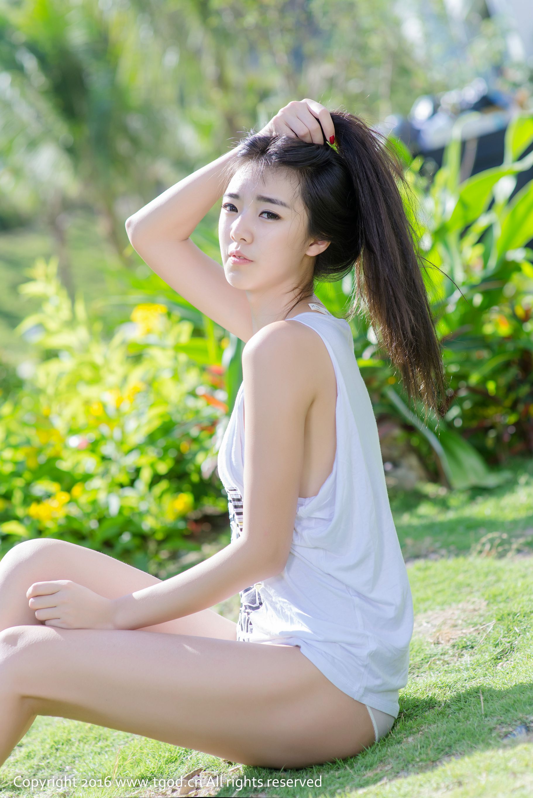 可乐Vicky《肤白胸嫩窈窕迷人》 [推女神TGOD]