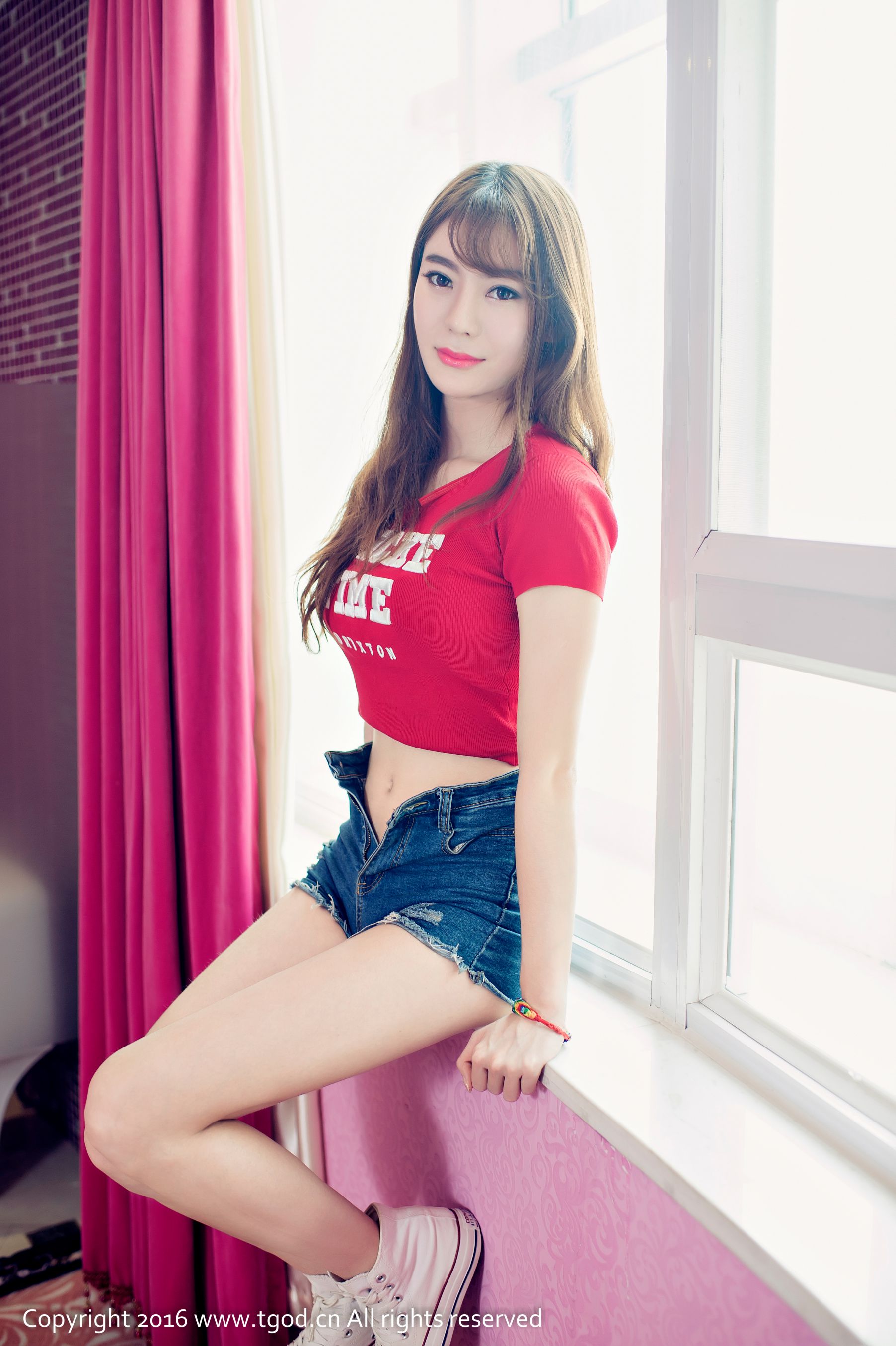 钰彤Ci-ci《青春少女 娇美可人红樱唇》 [推女神TGOD]