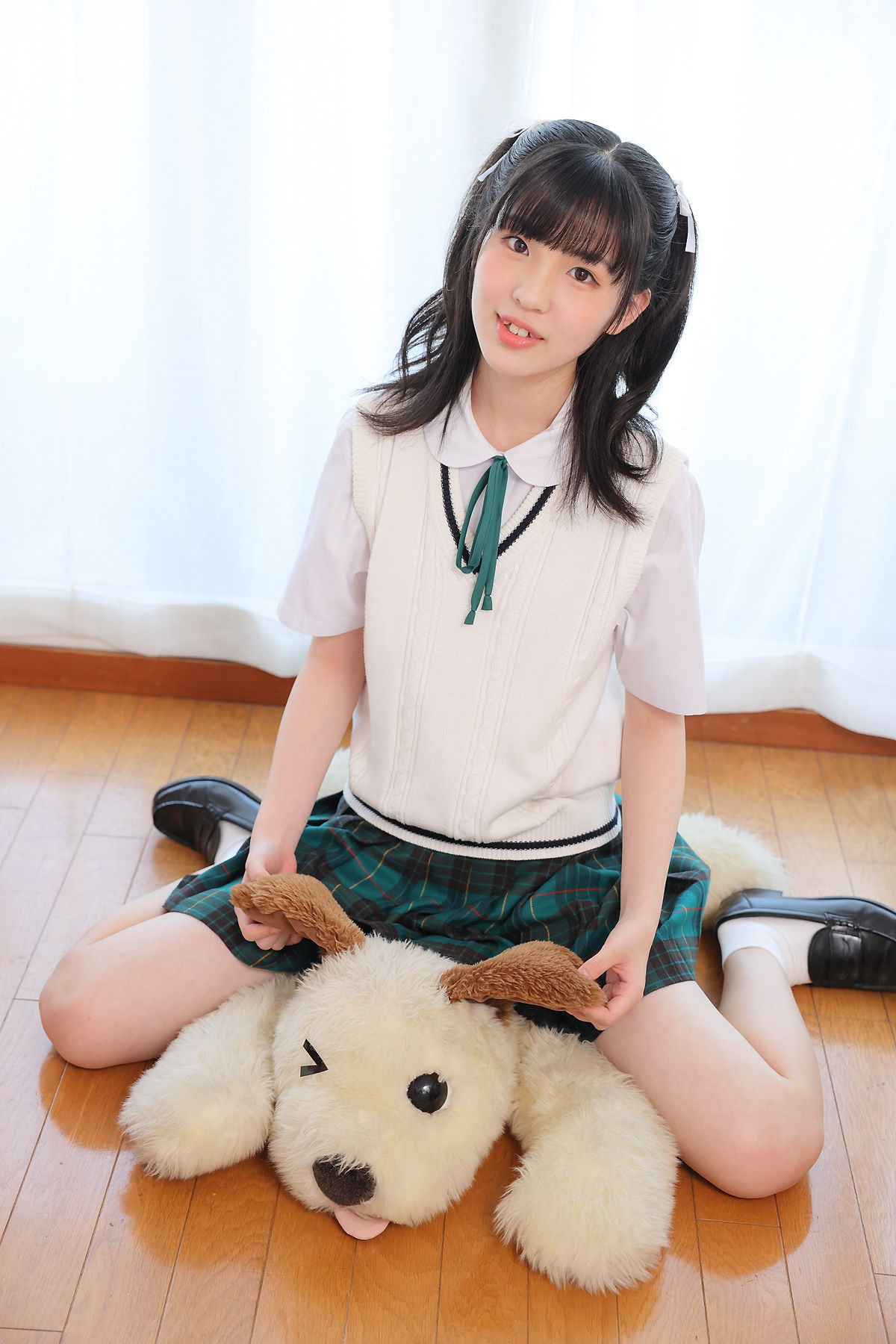 [Minisuka.tv] Ami Manabe 眞辺あみ - Fresh-idol Gallery 102