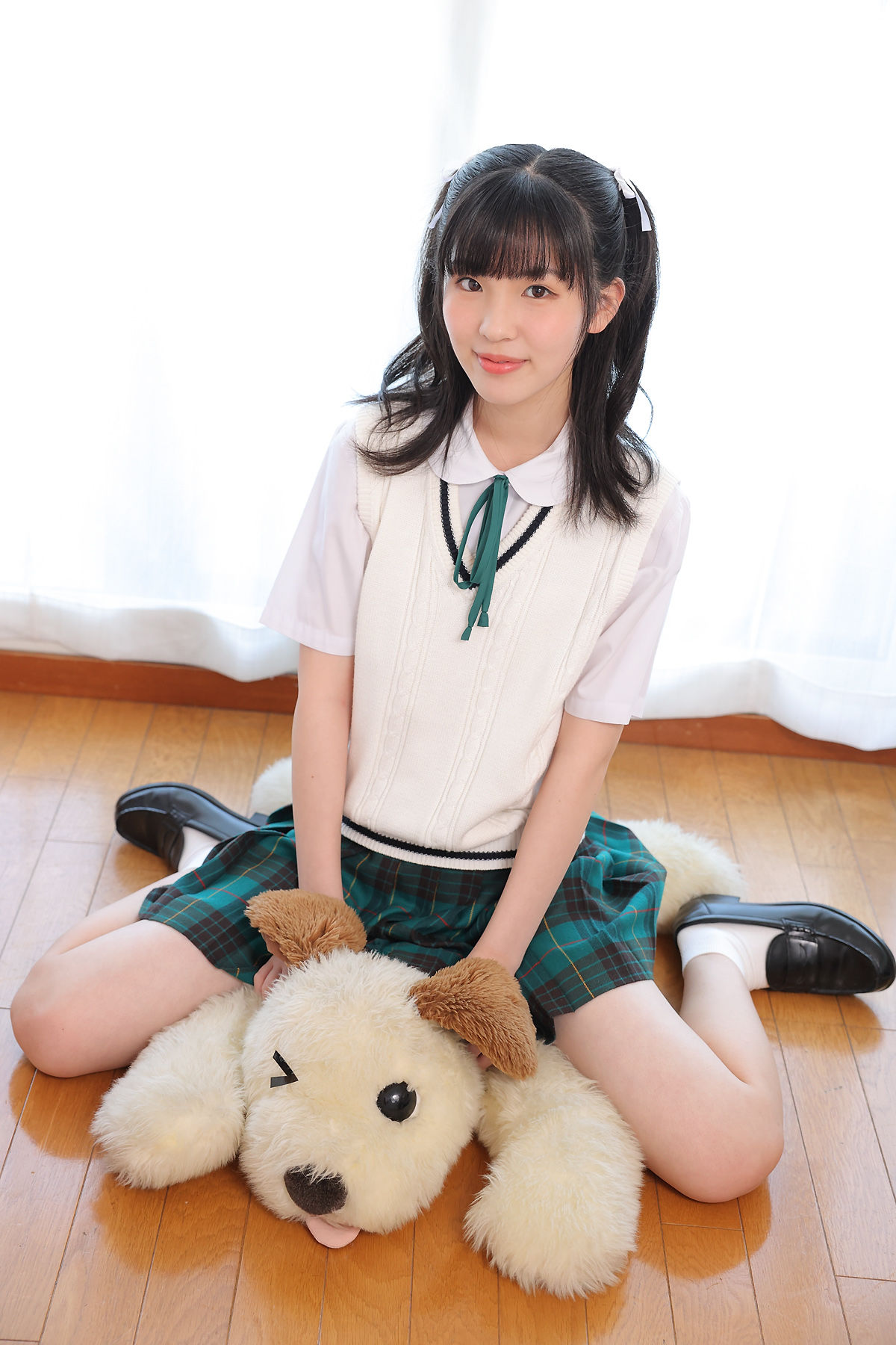 [Minisuka.tv] Ami Manabe 眞辺あみ - Fresh-idol Gallery 102