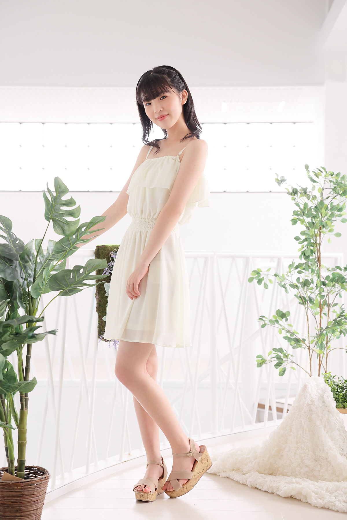 [Minisuka.tv] Ami Manabe 眞辺あみ - Fresh-idol Gallery 104