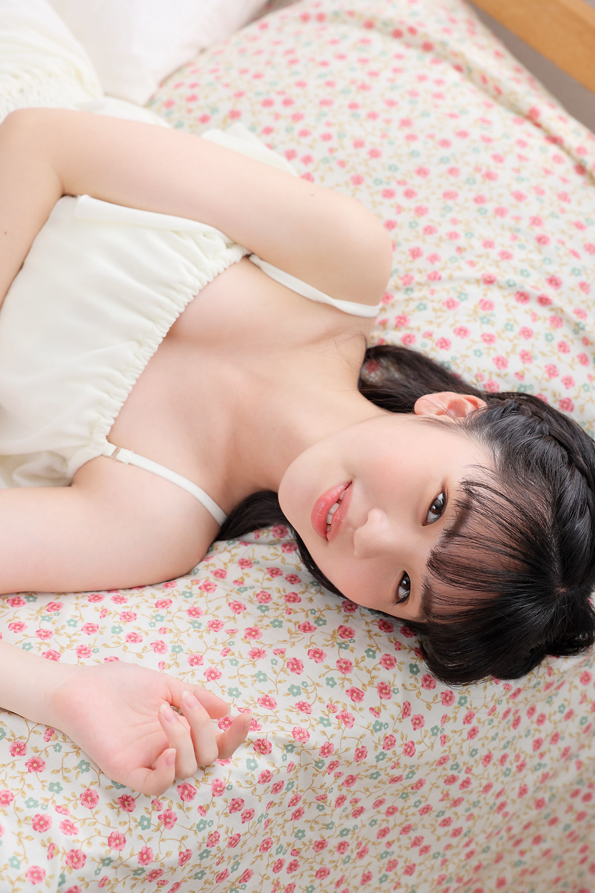 [Minisuka.tv] Ami Manabe 眞辺あみ - Fresh-idol Gallery 105