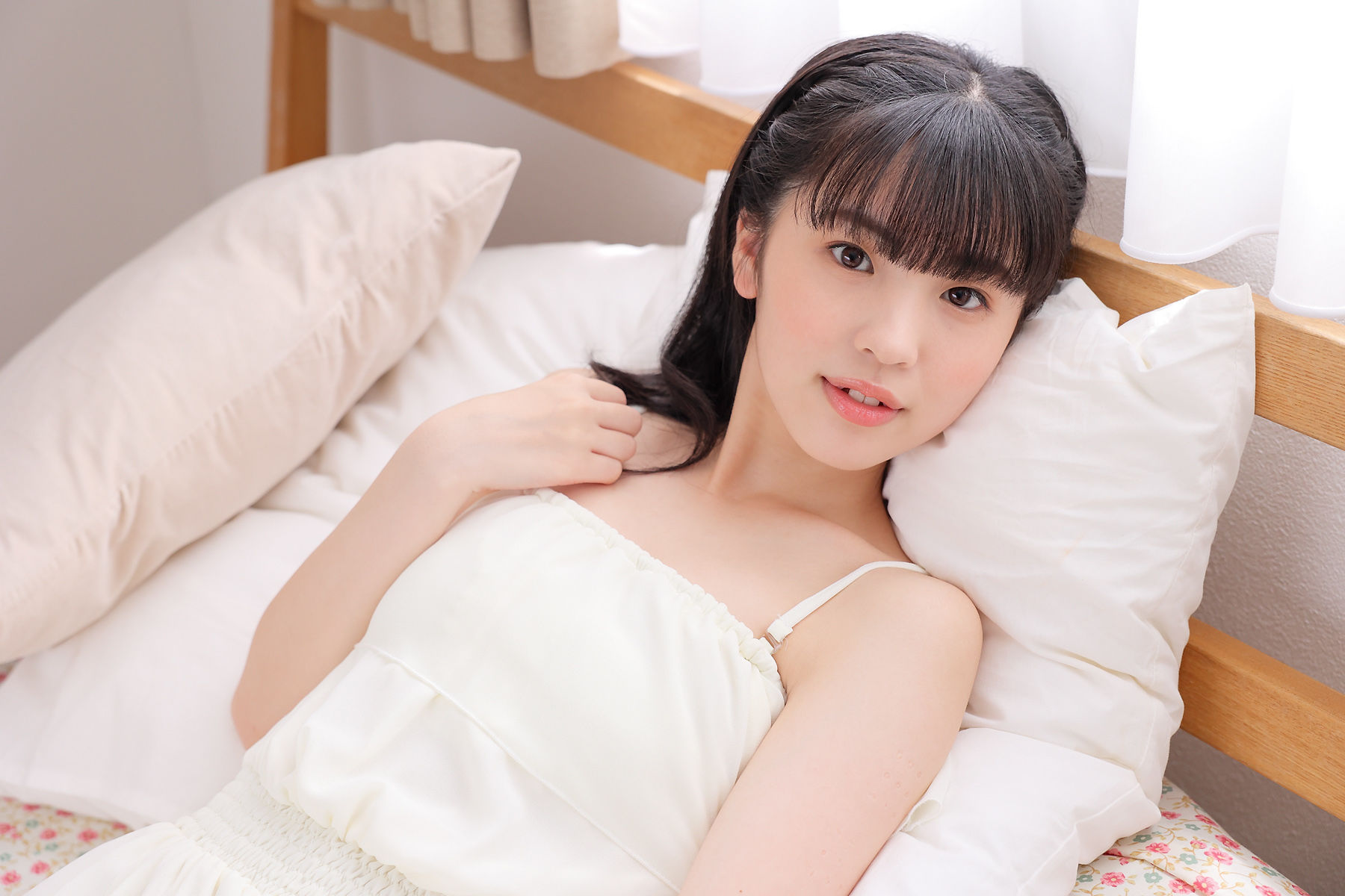 [Minisuka.tv] Ami Manabe 眞辺あみ - Fresh-idol Gallery 105