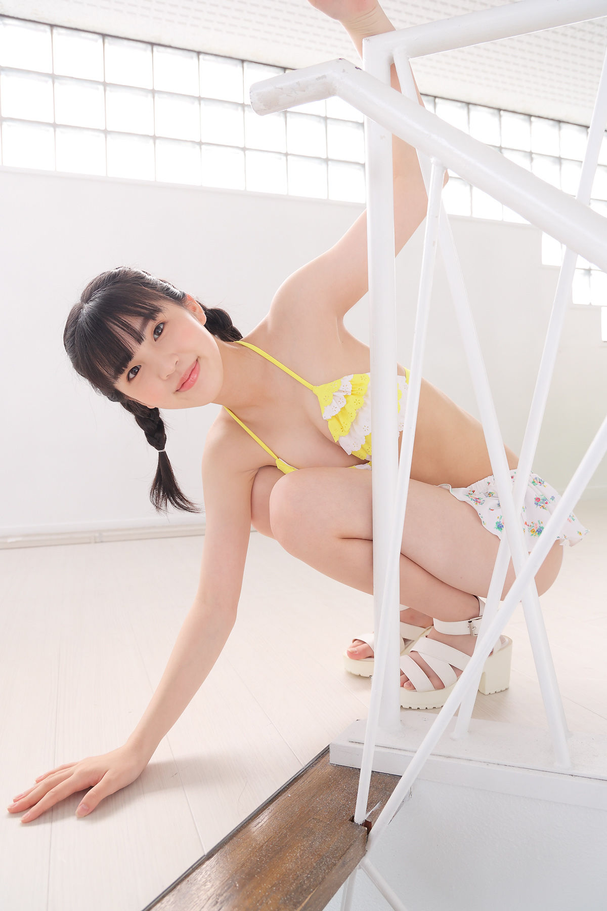 [Minisuka.tv] Ami Manabe 眞辺あみ - Fresh-idol Gallery 107