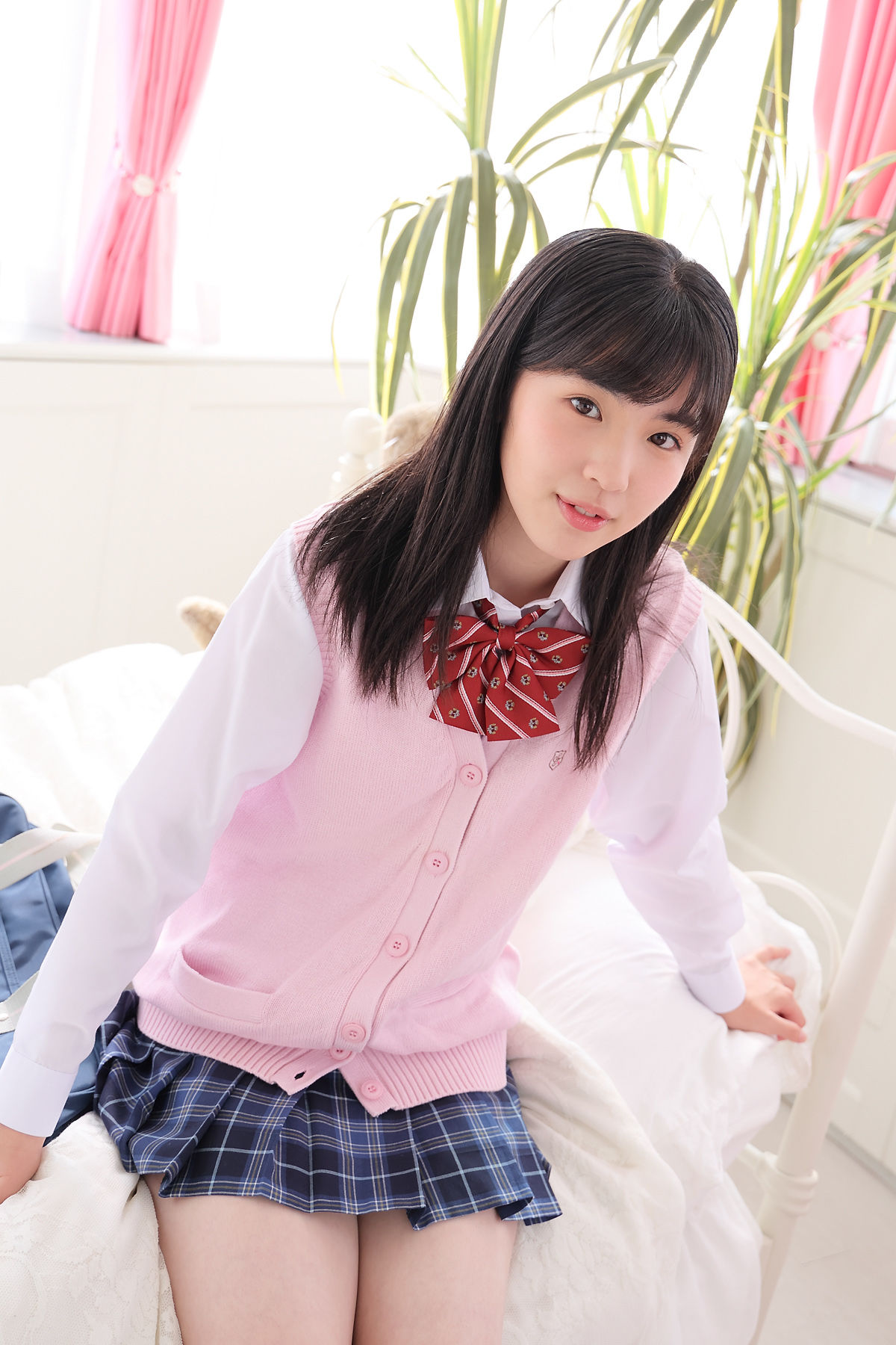 [Minisuka.tv] Ami Manabe 眞辺あみ - Fresh-idol Gallery 110