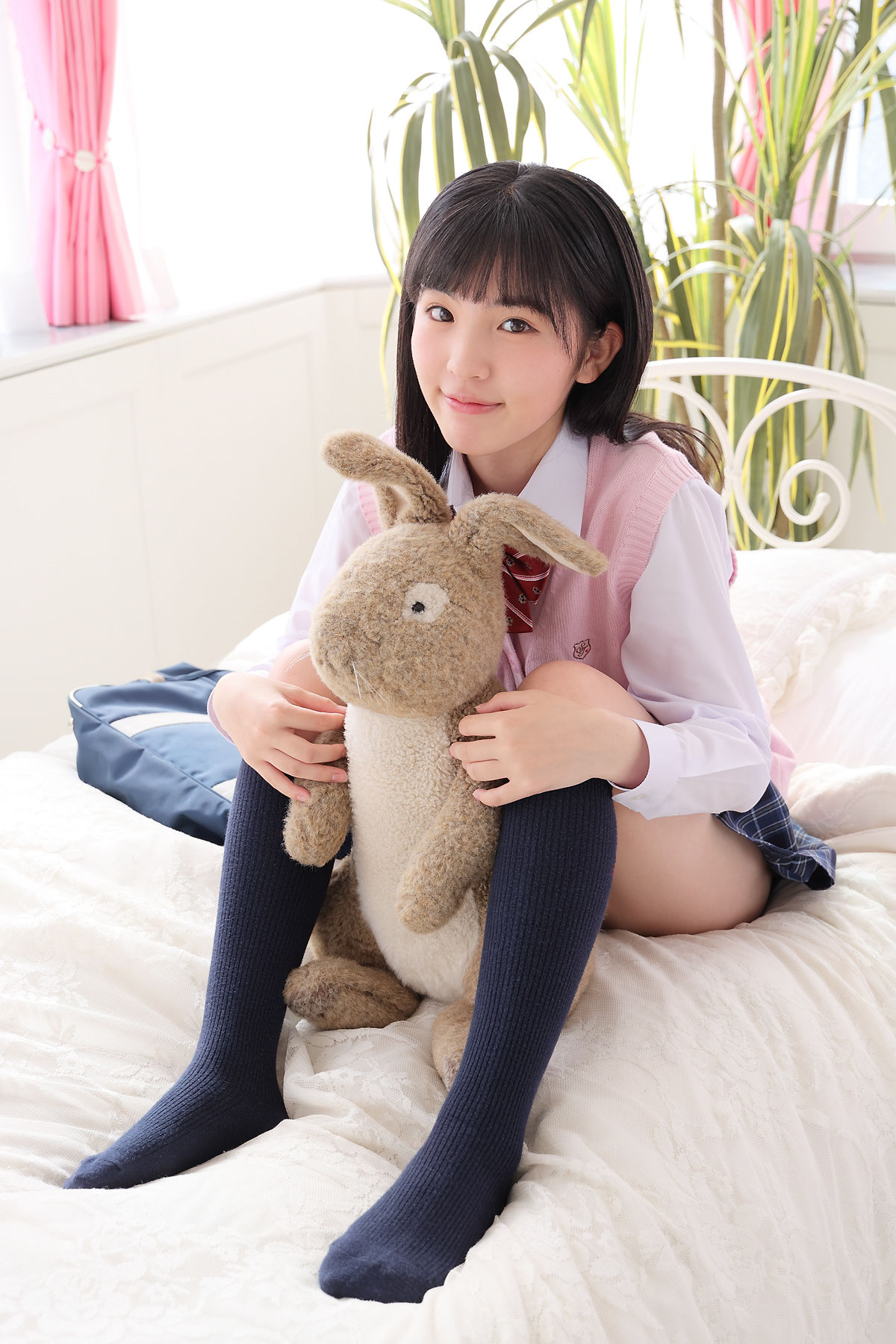 [Minisuka.tv] Ami Manabe 眞辺あみ - Fresh-idol Gallery 110