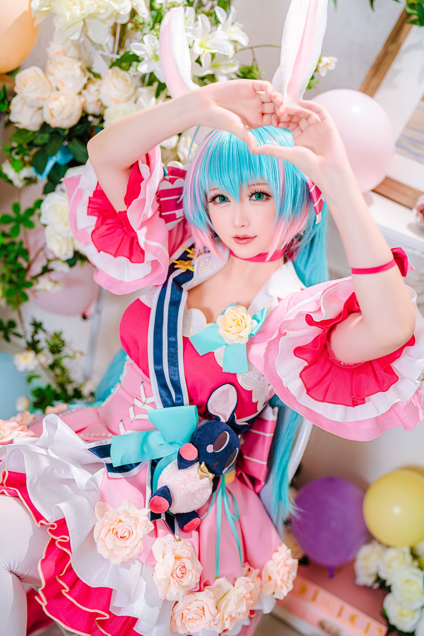 [福利COS] Coser小姐姐星之迟迟 - 情人节 梦梦套组